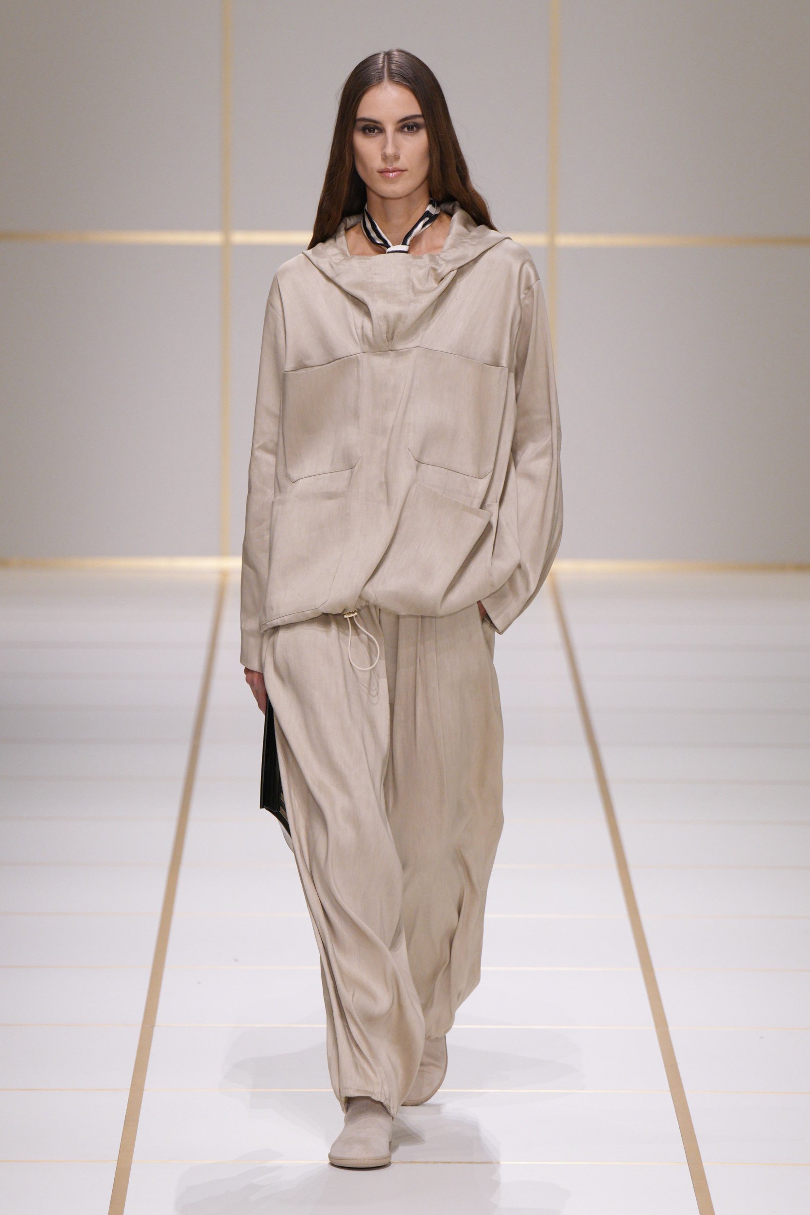 2027年春夏コレクション_GIORGIO ARMANI(ジョルジオ アルマーニ)_モデル_18