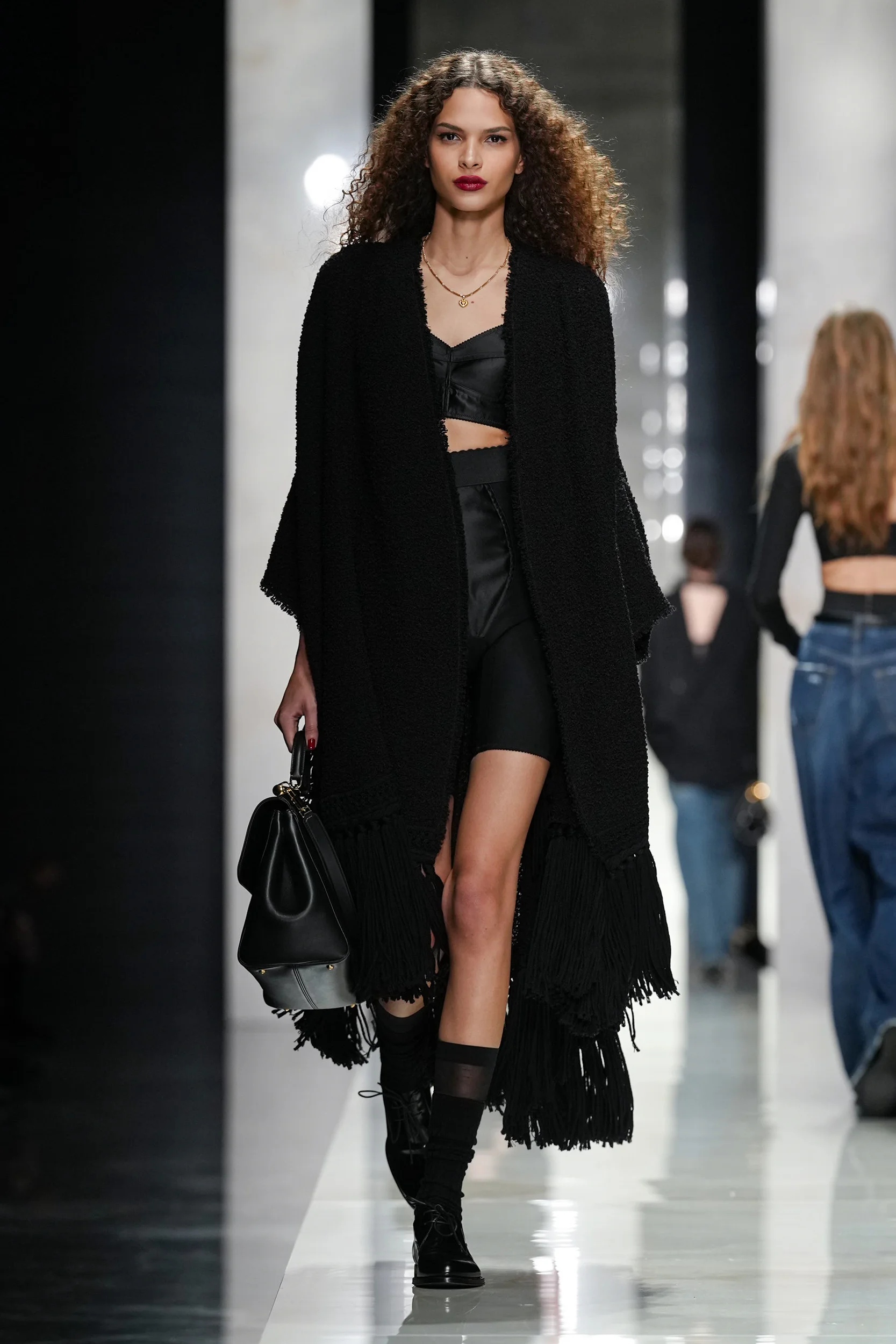 2026-27年秋冬コレクション_DOLCE&GABBANA(ドルチェ&ガッバーナ)_モデル_24