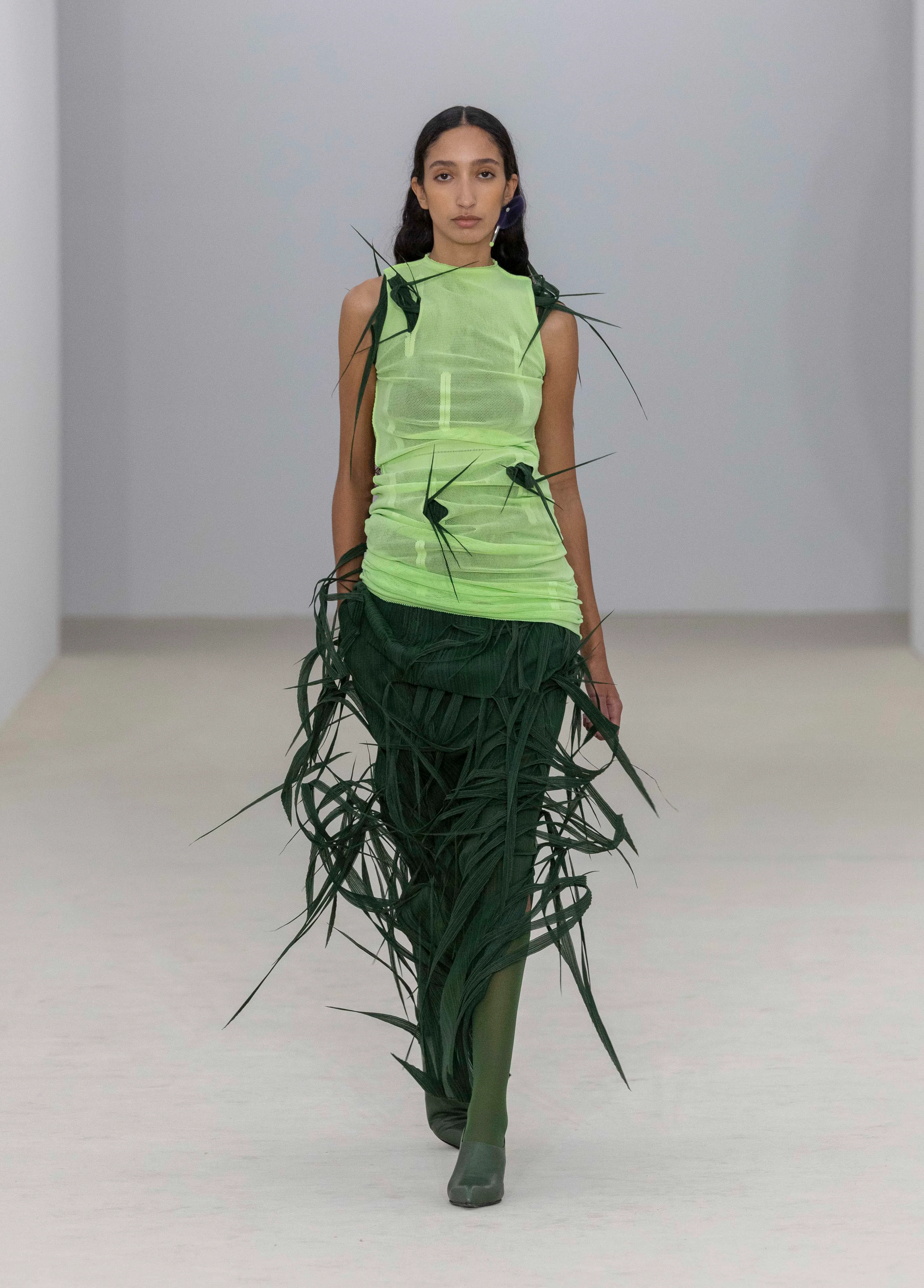 2026年春夏コレクション_ISSEY MIYAKE(イッセイミヤケ)_モデル_42