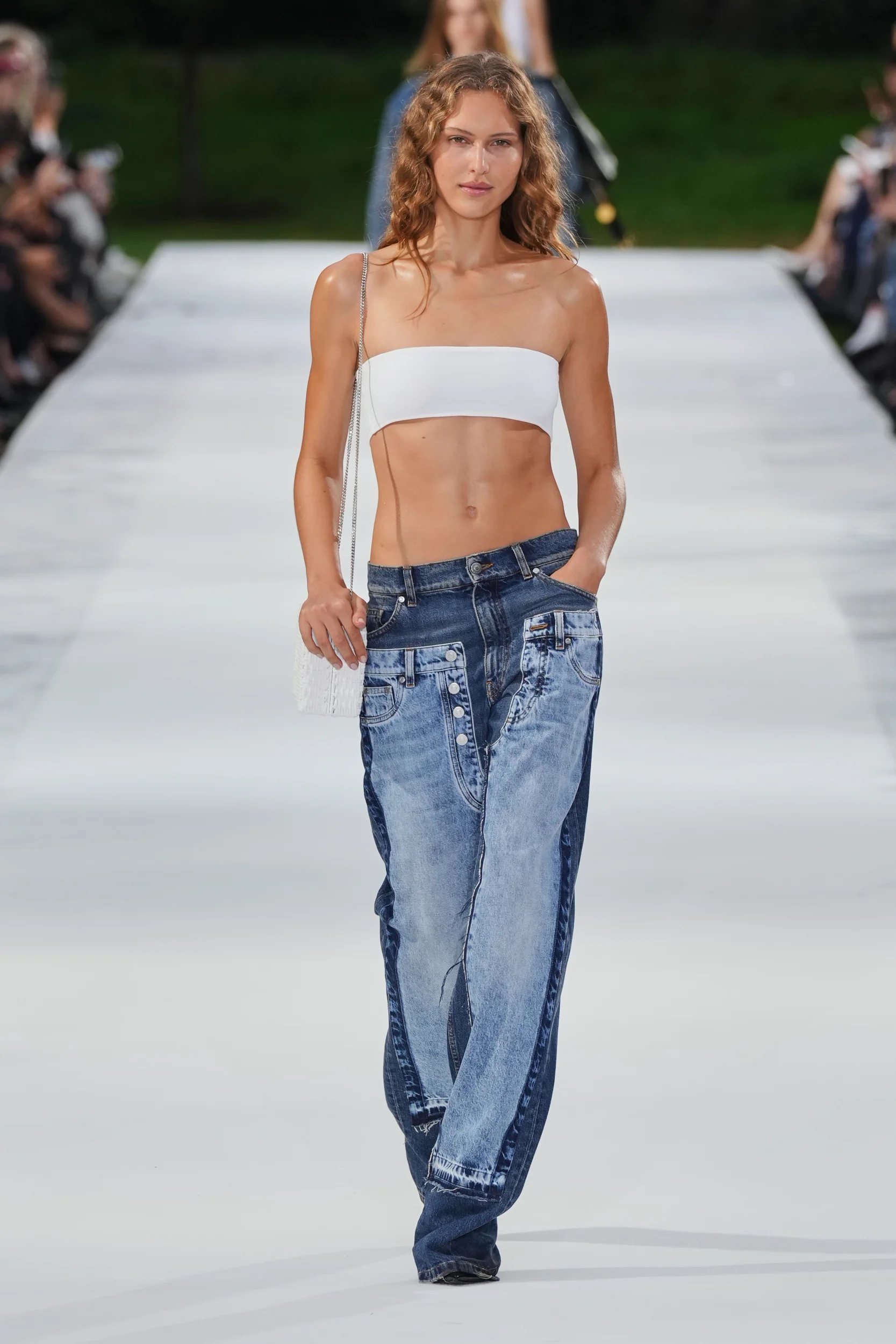 2027年春夏コレクション_STELLA MCCARTNEY(ステラ マッカートニー)_モデル_19