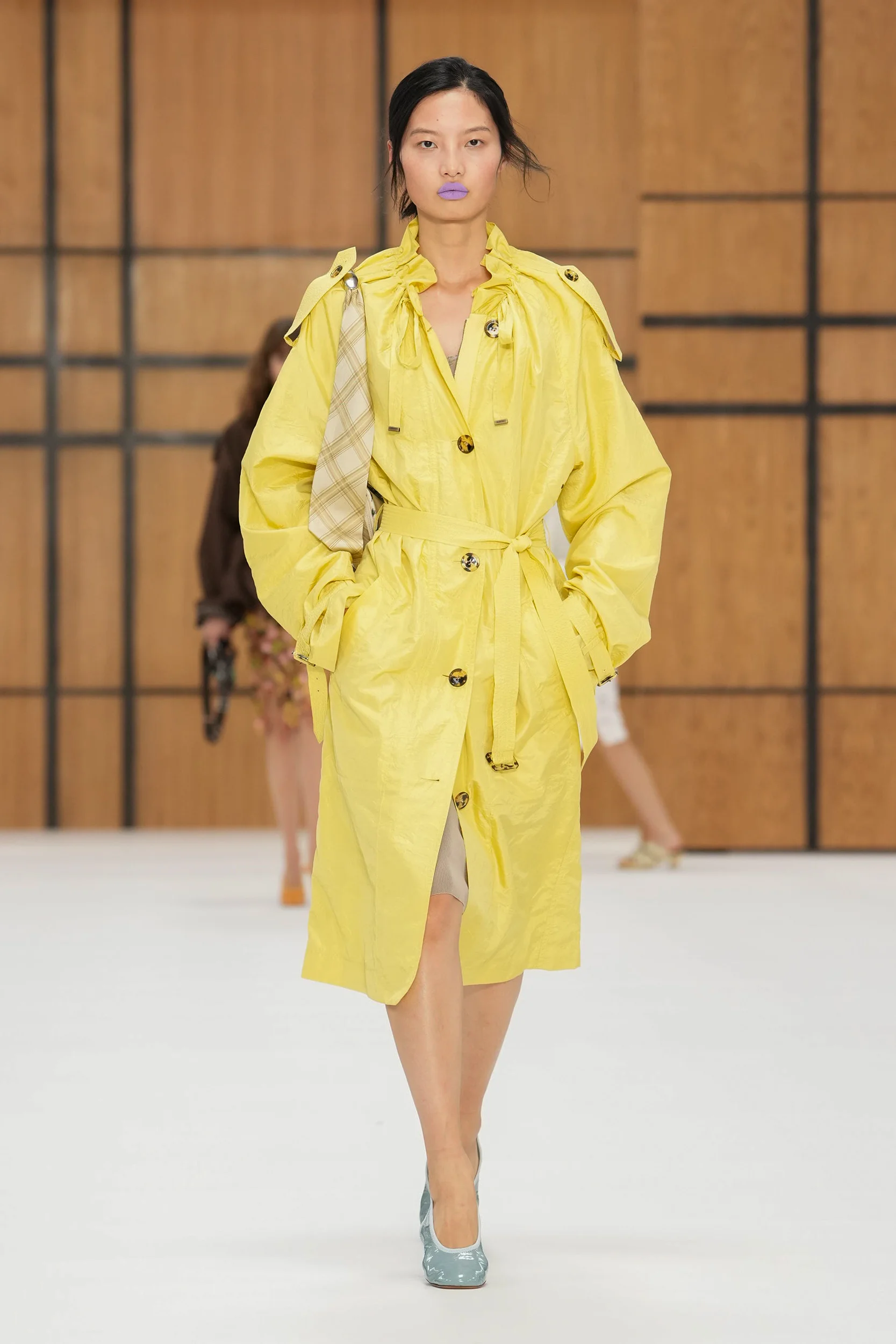 2027年春夏コレクション_BURBERRY(バーバリー)_モデル_9