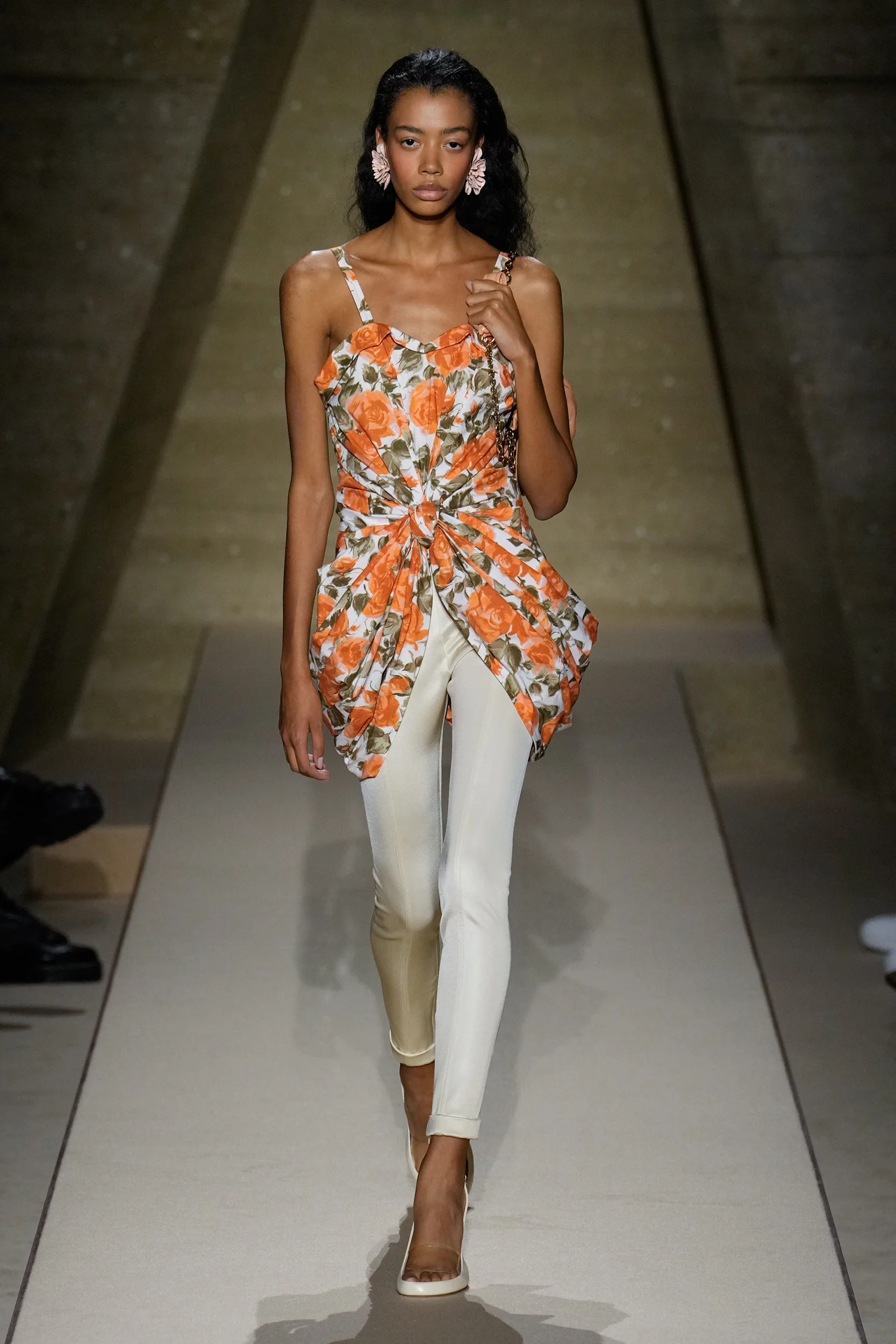 2026年春夏コレクション_CHLOÉ(クロエ)_モデル_3