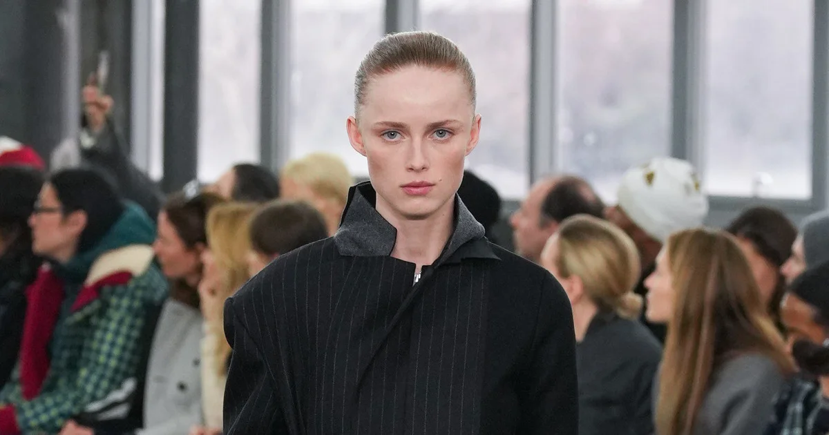 サカイ(SACAI) - 2023-24年秋冬コレクション | SPUR サカイ(SACAI) - 2023-24年秋冬コレクション | SPUR