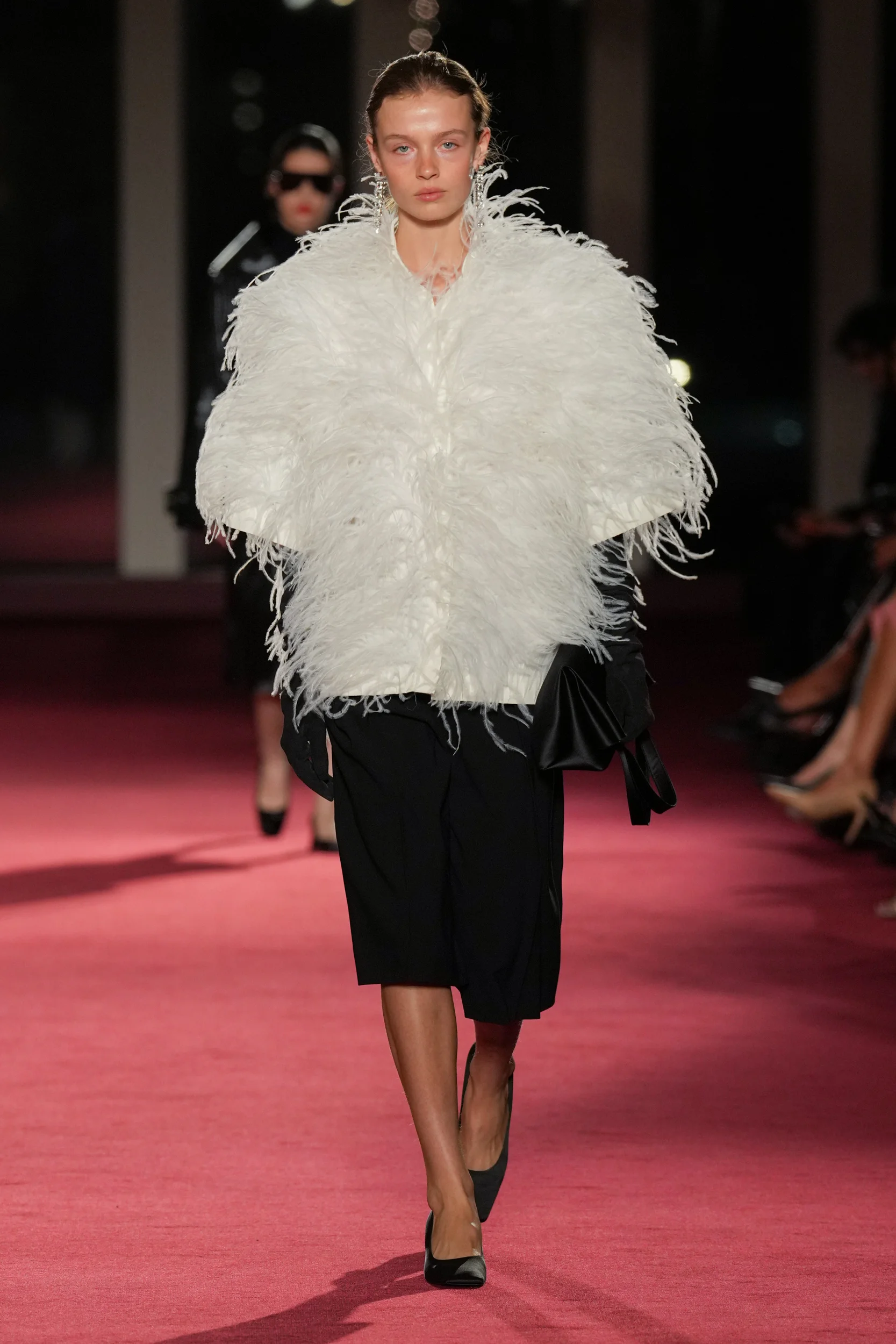 2026-27年秋冬コレクション_MICHAEL KORS COLLECTION(マイケル・コース コレクション)_モデル_37