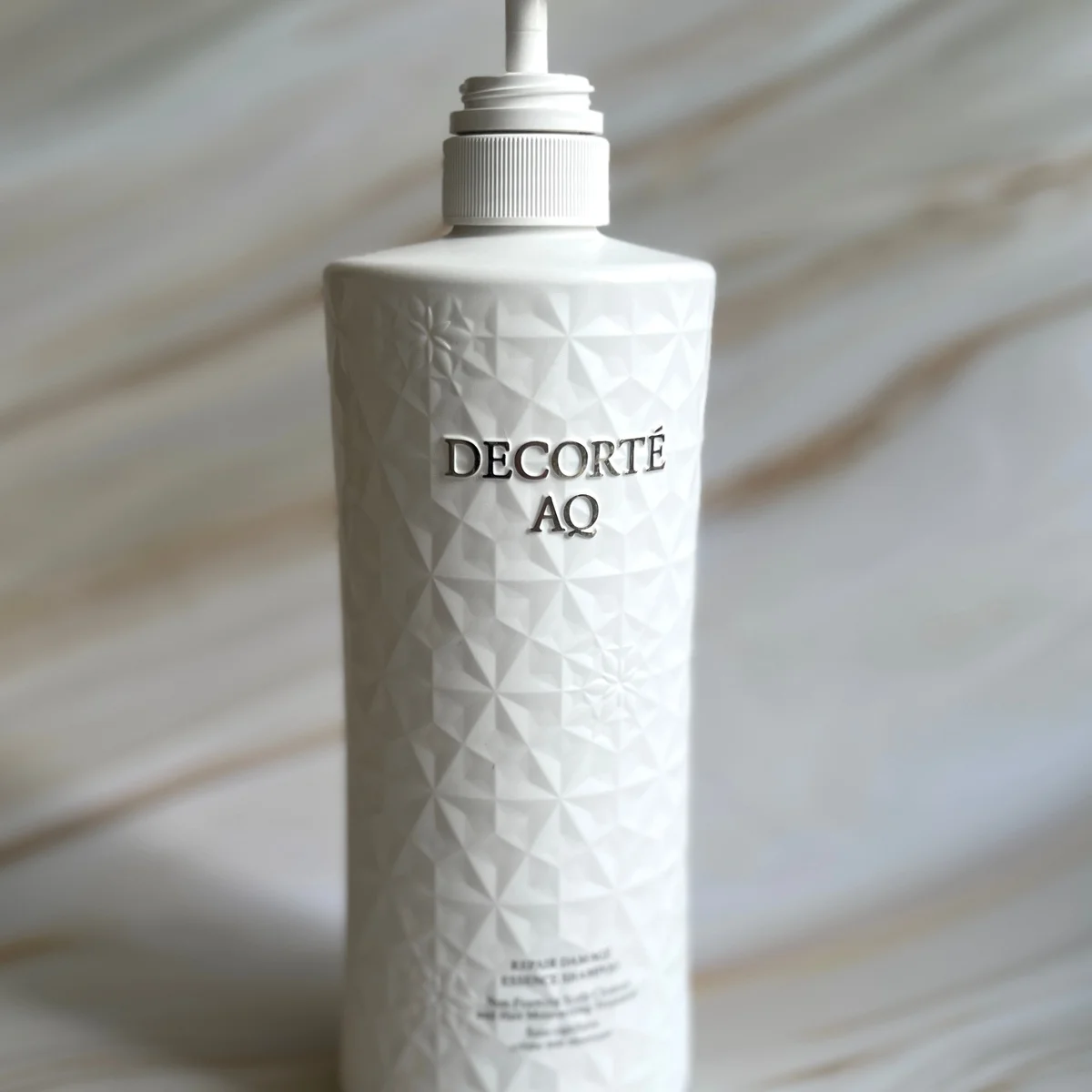 【コスメデコルテ】冬でも乾燥知らず！ 潤いヘアの必需品【Vivorka】