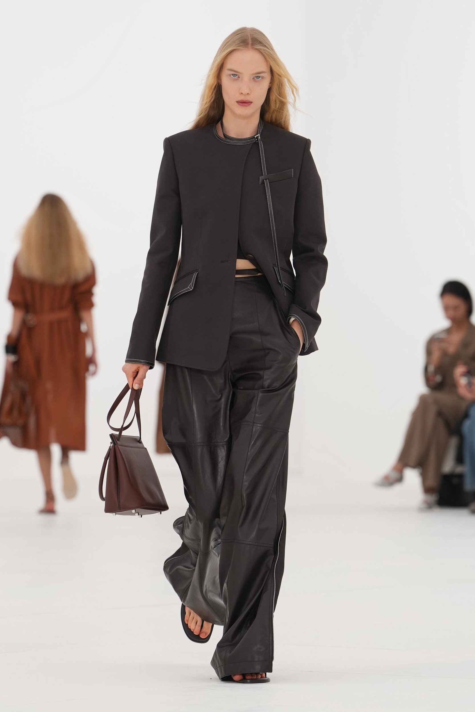 2027年春夏コレクション_HERMÈS(エルメス)_モデル_31