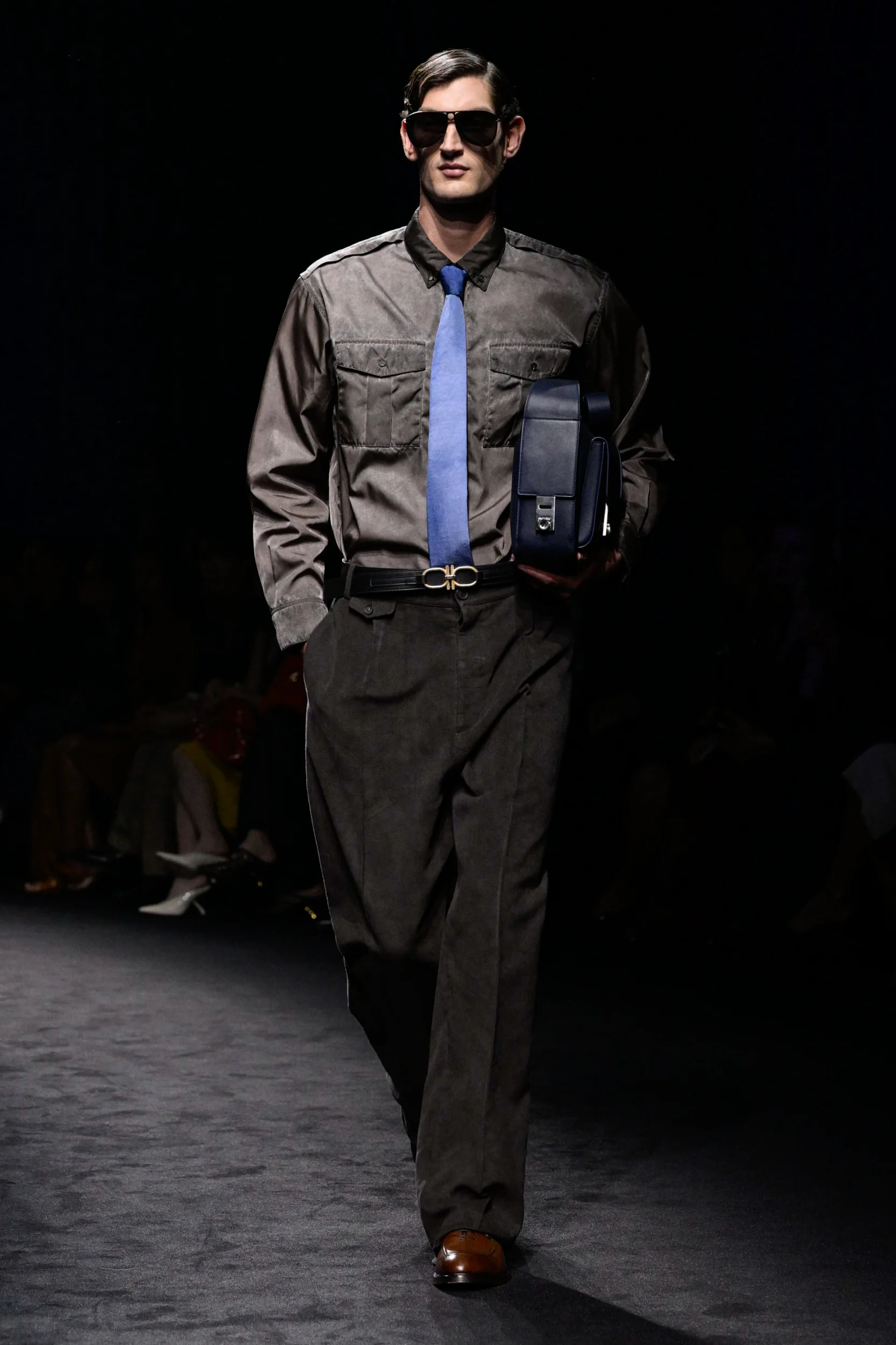 2026-27年秋冬コレクション_FERRAGAMO(フェラガモ)_モデル_39