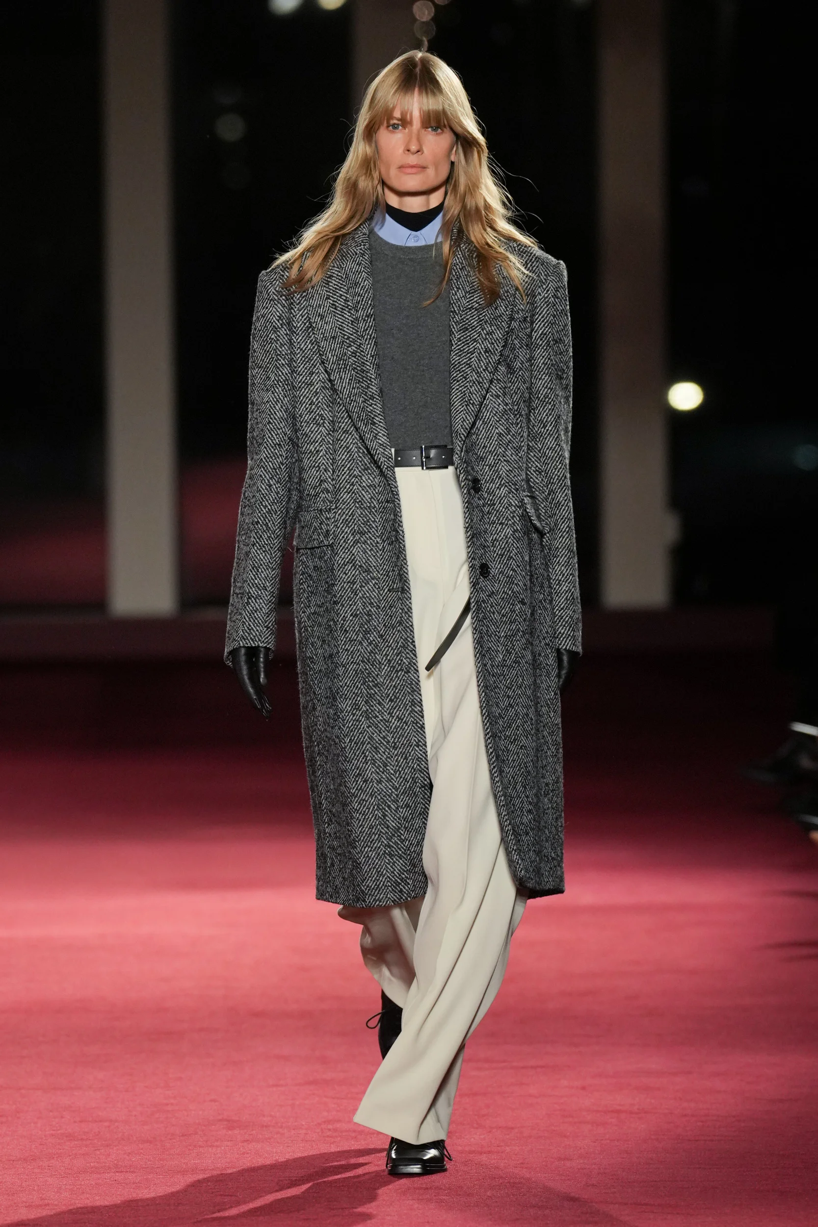 2026-27年秋冬コレクション_MICHAEL KORS COLLECTION(マイケル・コース コレクション)_モデル_20