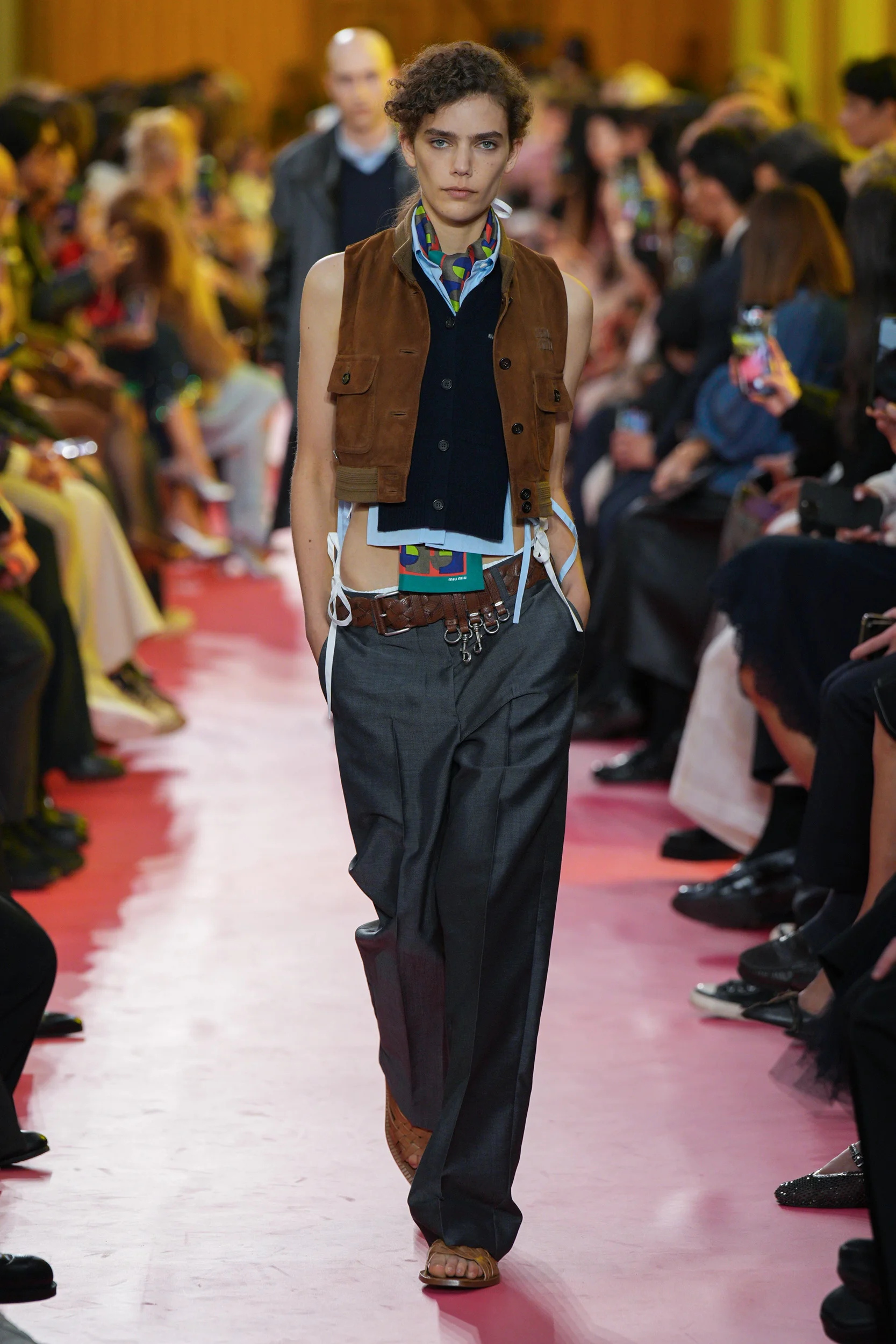 2026年春夏コレクション_MIU MIU(ミュウミュウ)_モデル_28