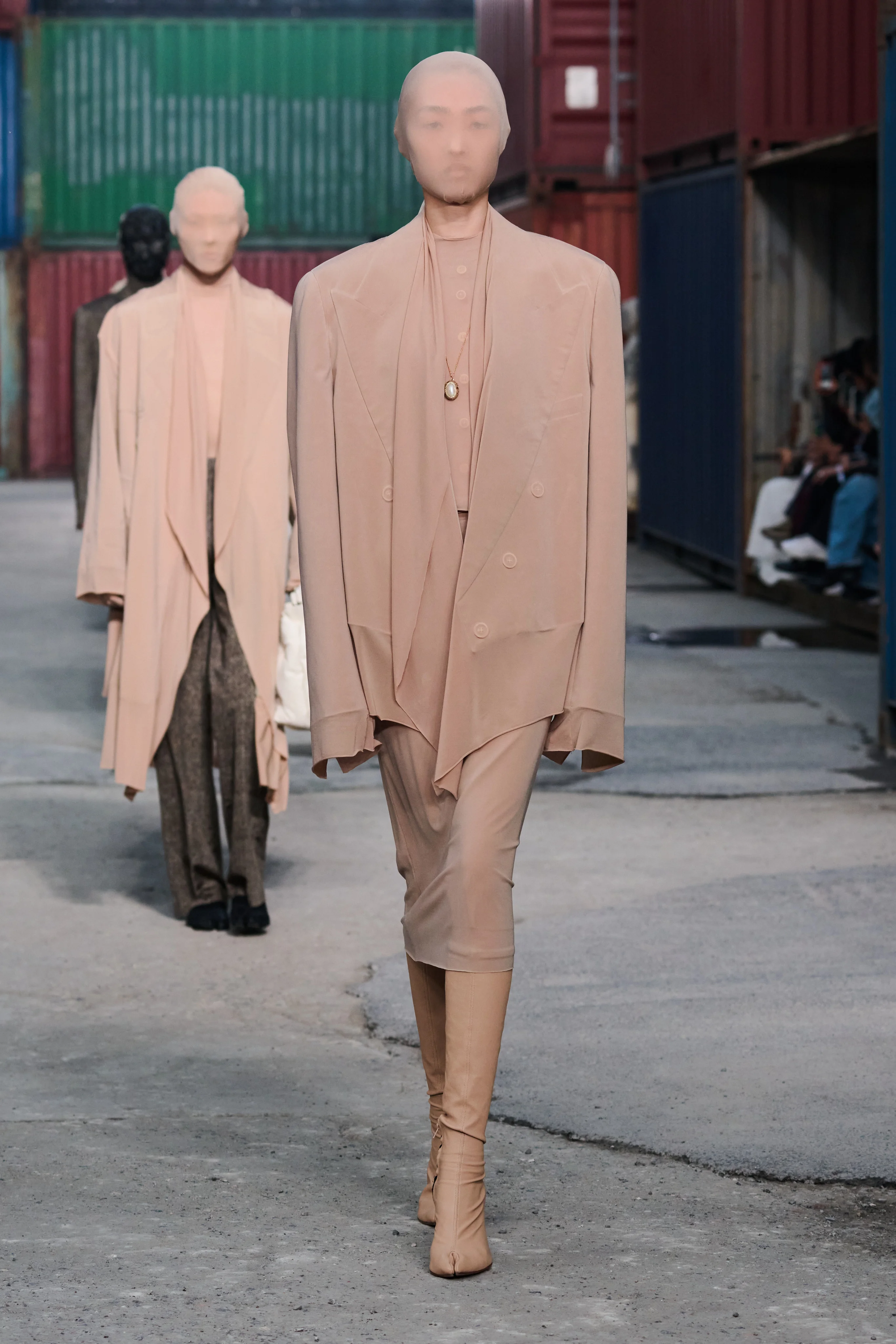 2026-27年秋冬コレクション_MAISON MARGIELA(メゾン マルジェラ)_モデル_10