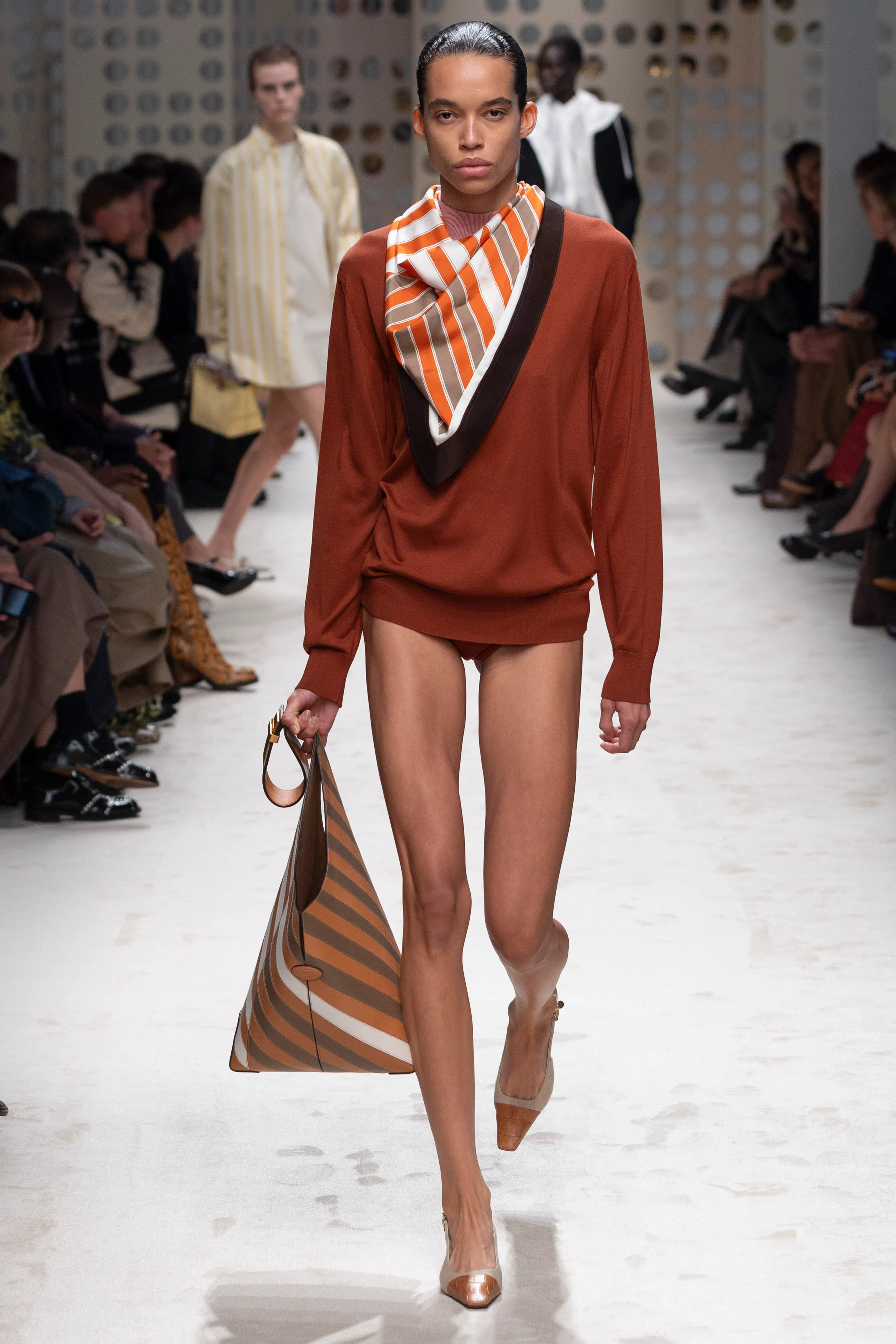 2026年春夏コレクション_TOD'S(トッズ)_モデル_16