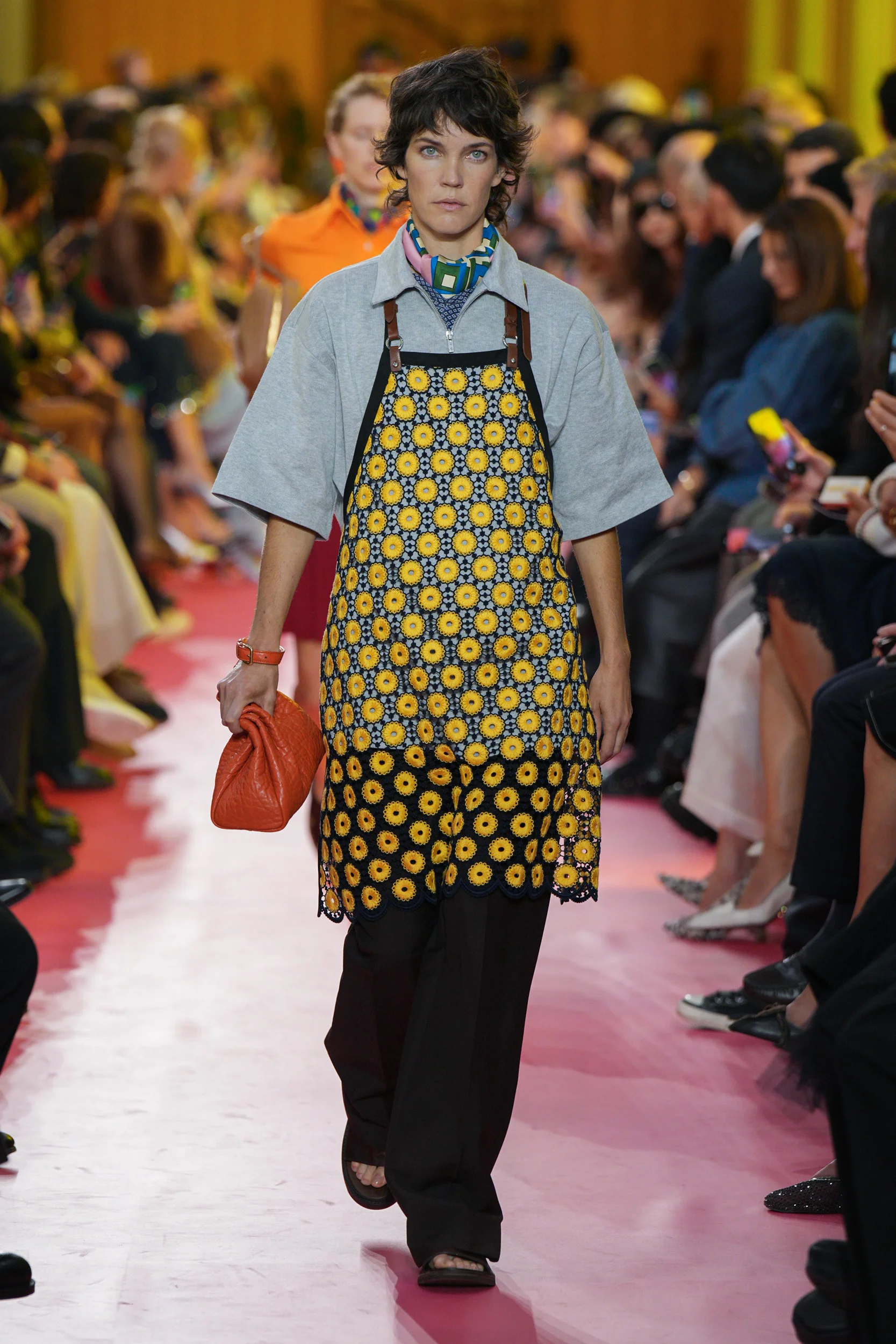 2026年春夏コレクション_MIU MIU(ミュウミュウ)_モデル_39