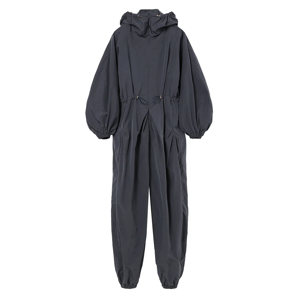 ジャンプスーツ￥147,400／マメ クロゴウチ オンラインストア（マメ クロゴウチ）