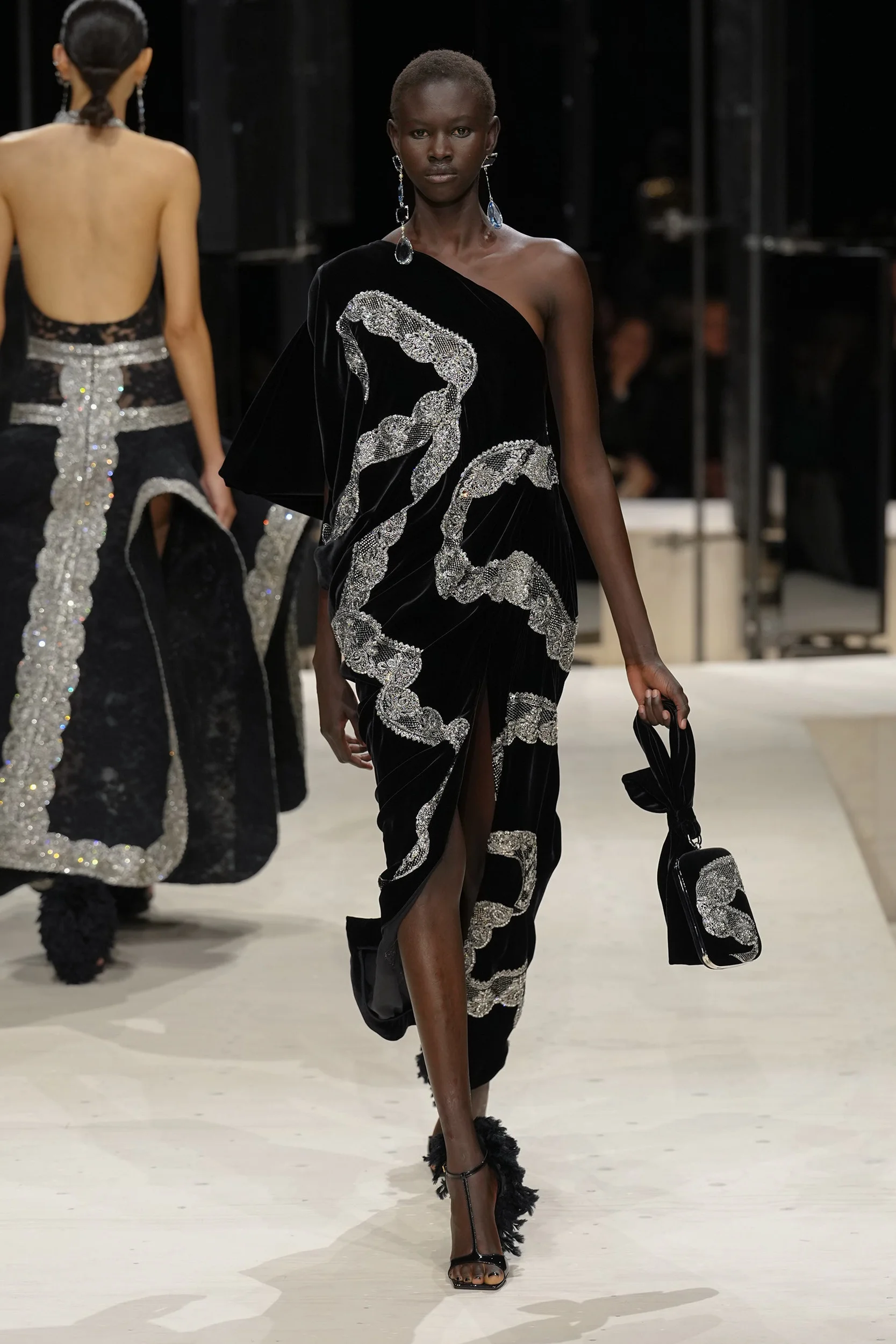 2026-27年秋冬コレクション_GIVENCHY(ジバンシィ)_モデル_54