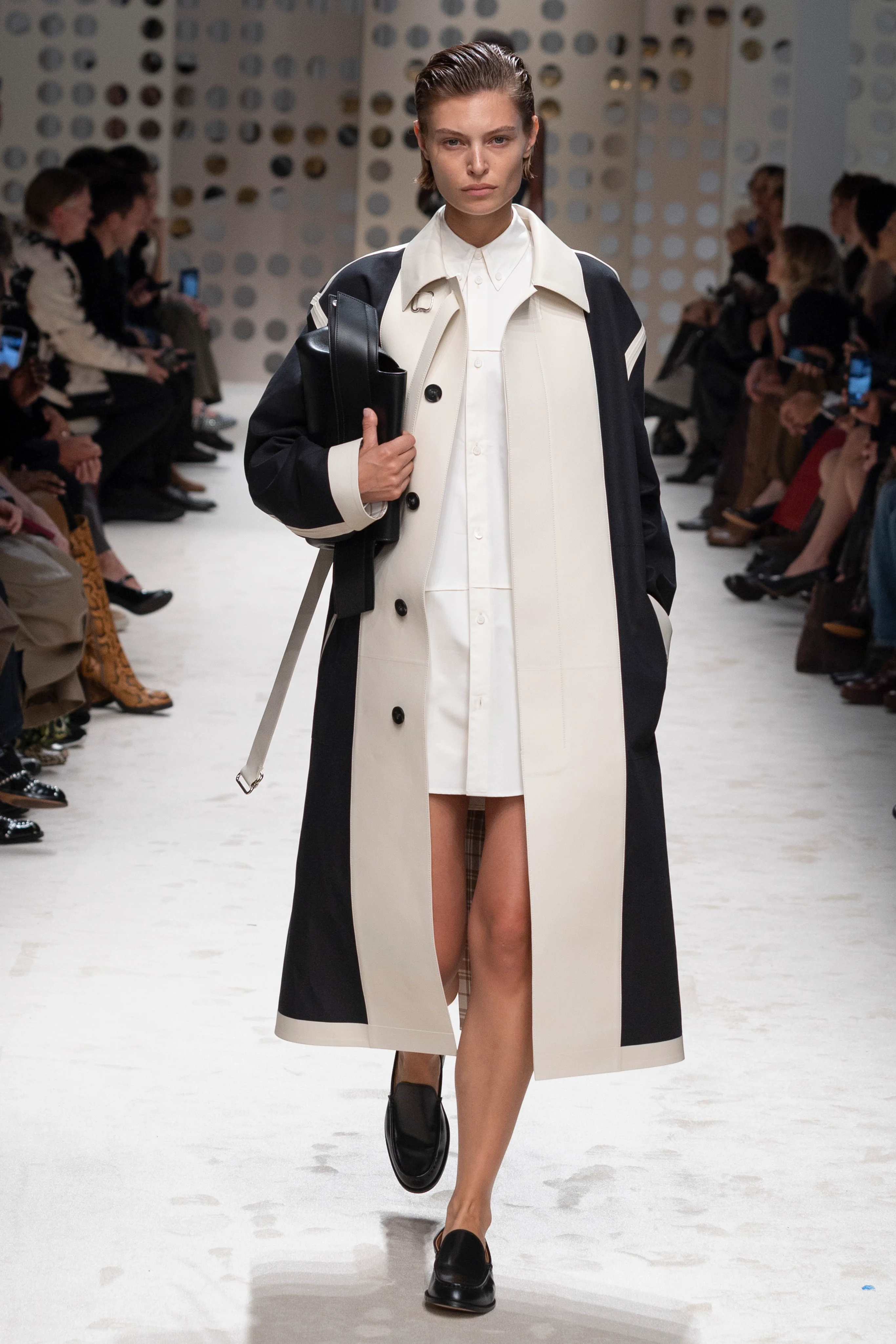 2026年春夏コレクション_TOD'S(トッズ)_モデル_4