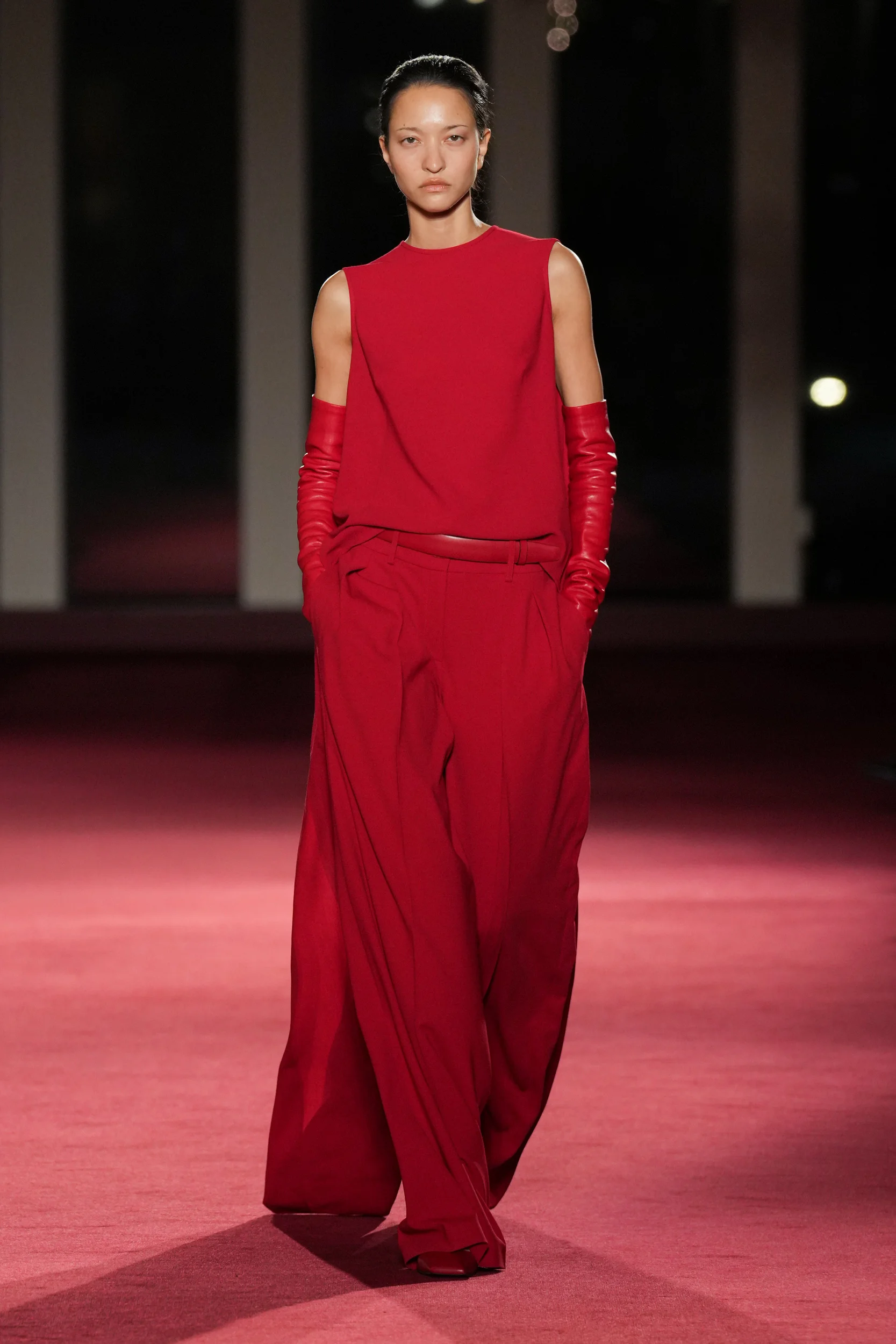 2026-27年秋冬コレクション_MICHAEL KORS COLLECTION(マイケル・コース コレクション)_モデル_47