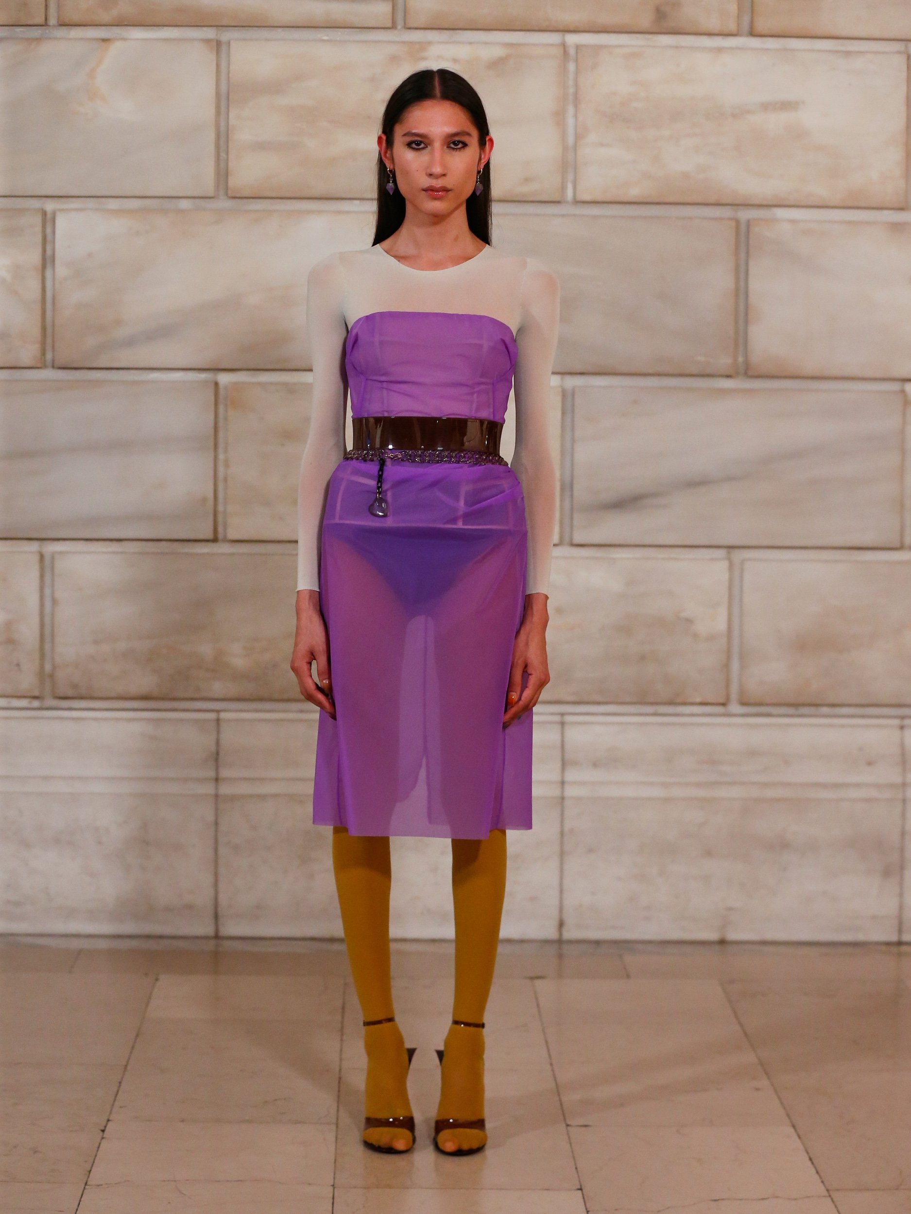 2027年春夏コレクション_MARC JACOBS(マーク ジェイコブス)_モデル_9