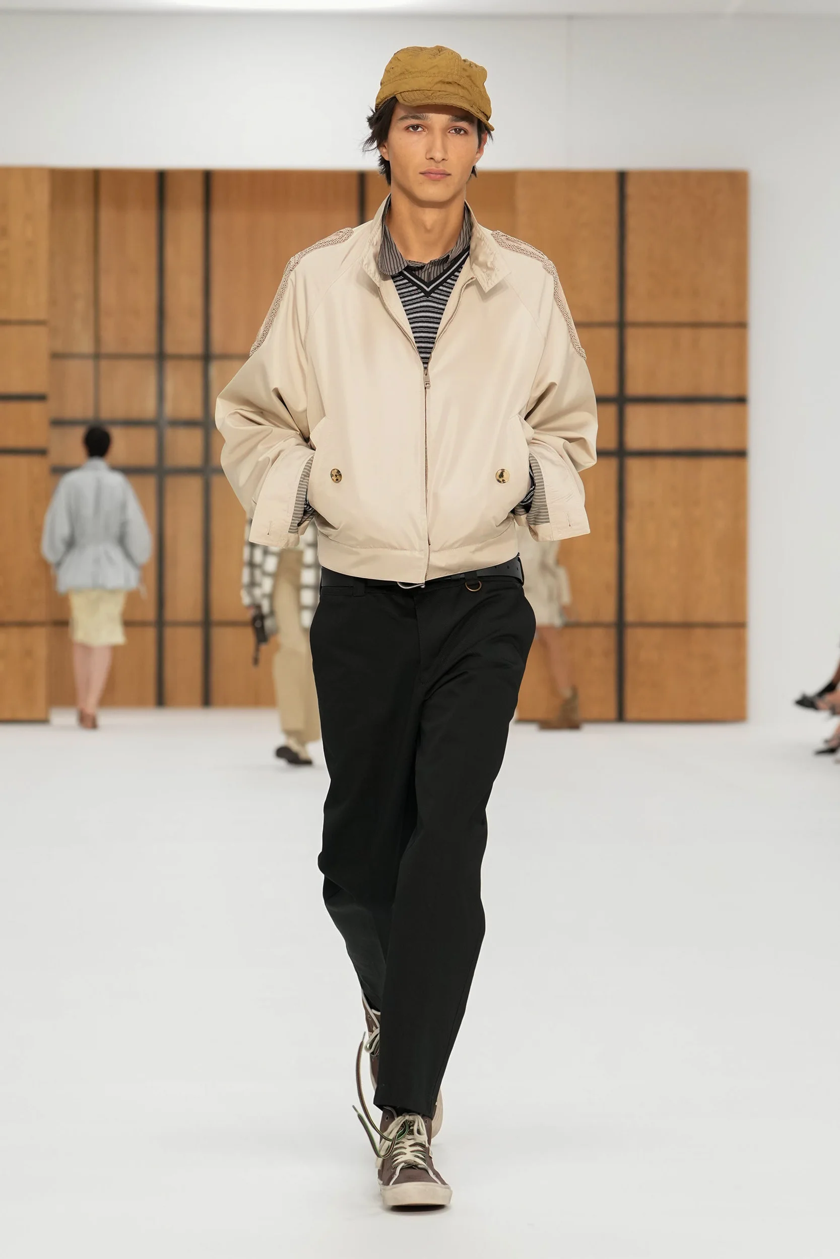 2027年春夏コレクション_BURBERRY(バーバリー)_モデル_16