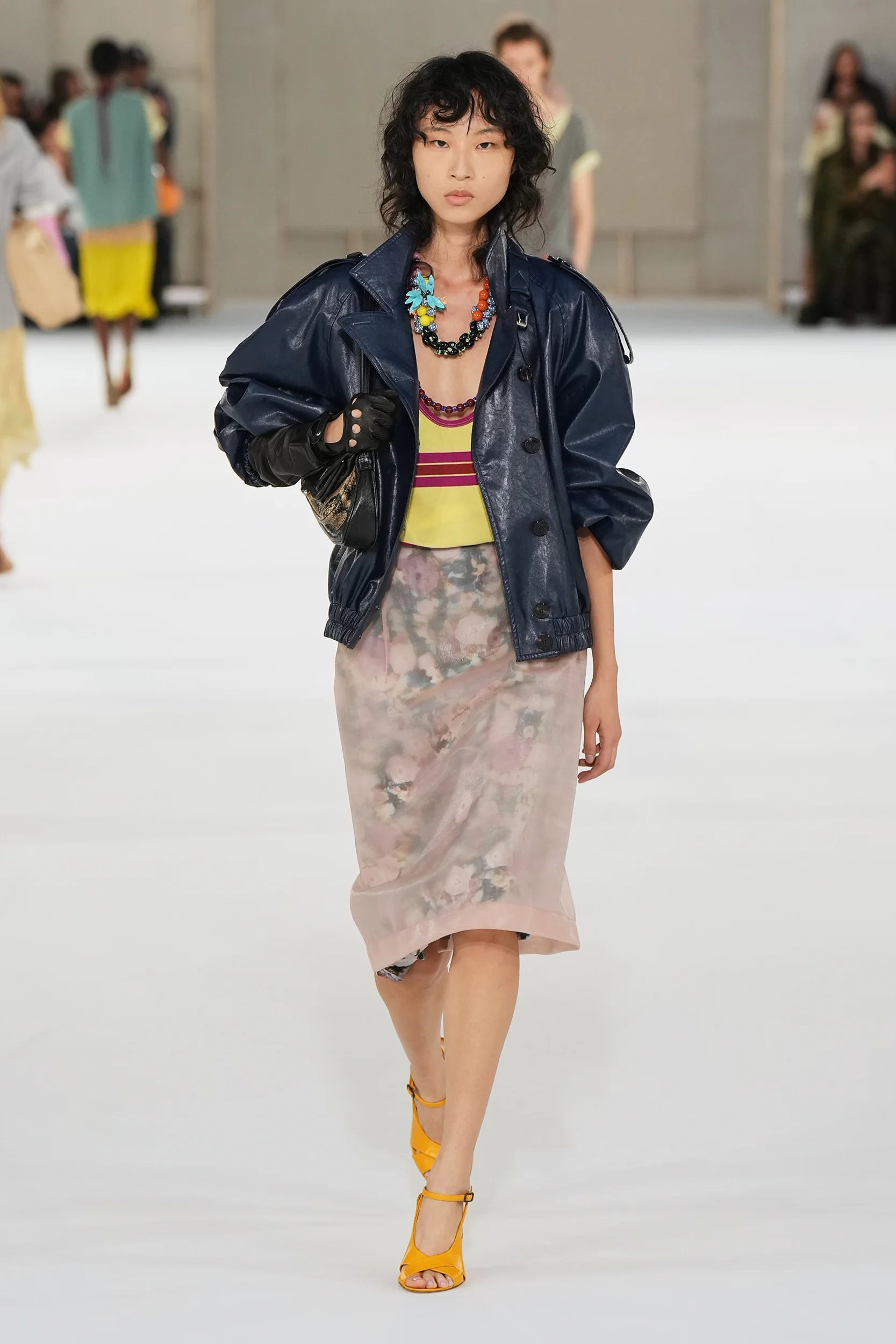 2027年春夏コレクション_DRIES VAN NOTEN(ドリス ヴァン ノッテン)_モデル_25