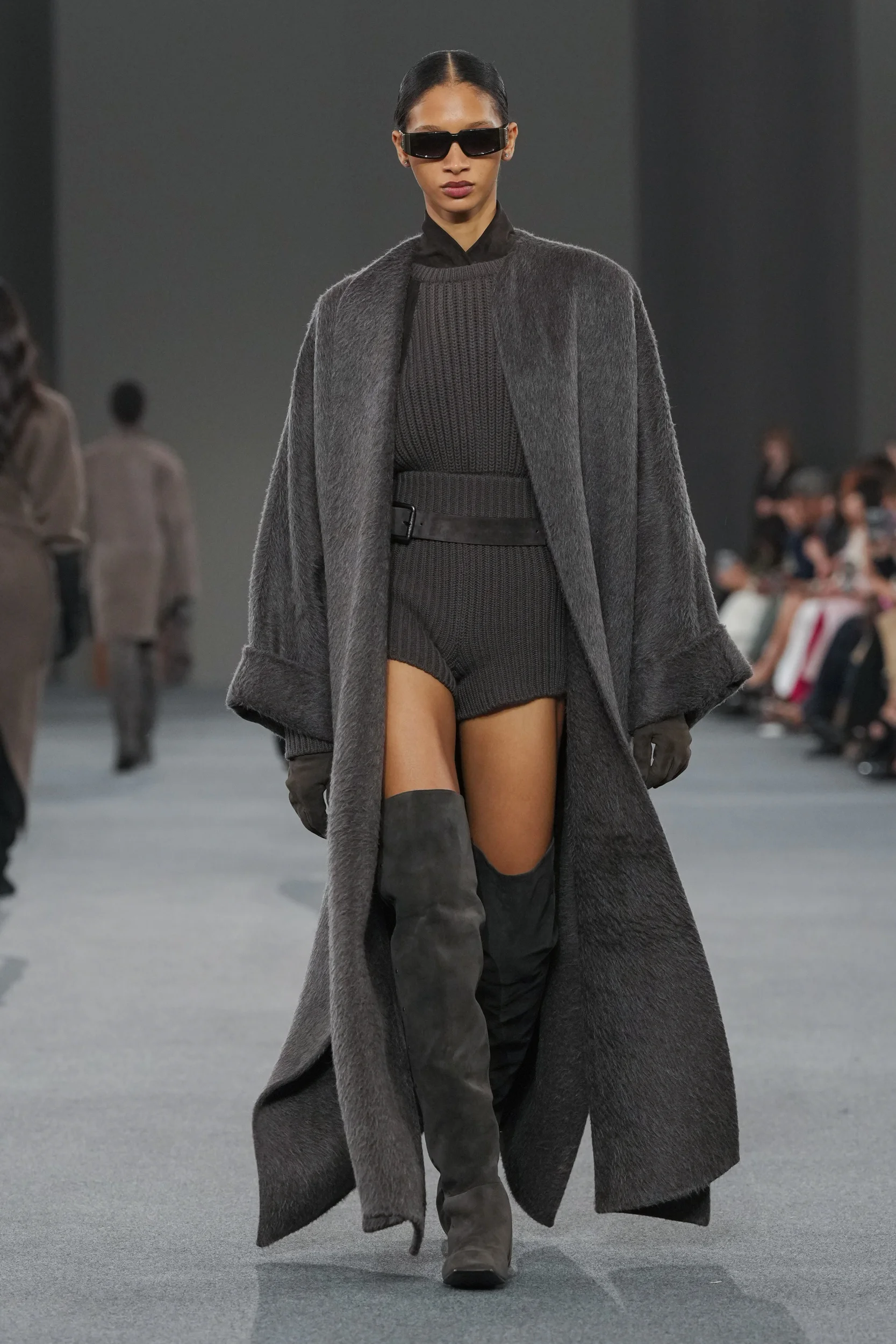 2026-27年秋冬コレクション_MAX MARA(マックスマーラ)_モデル_13