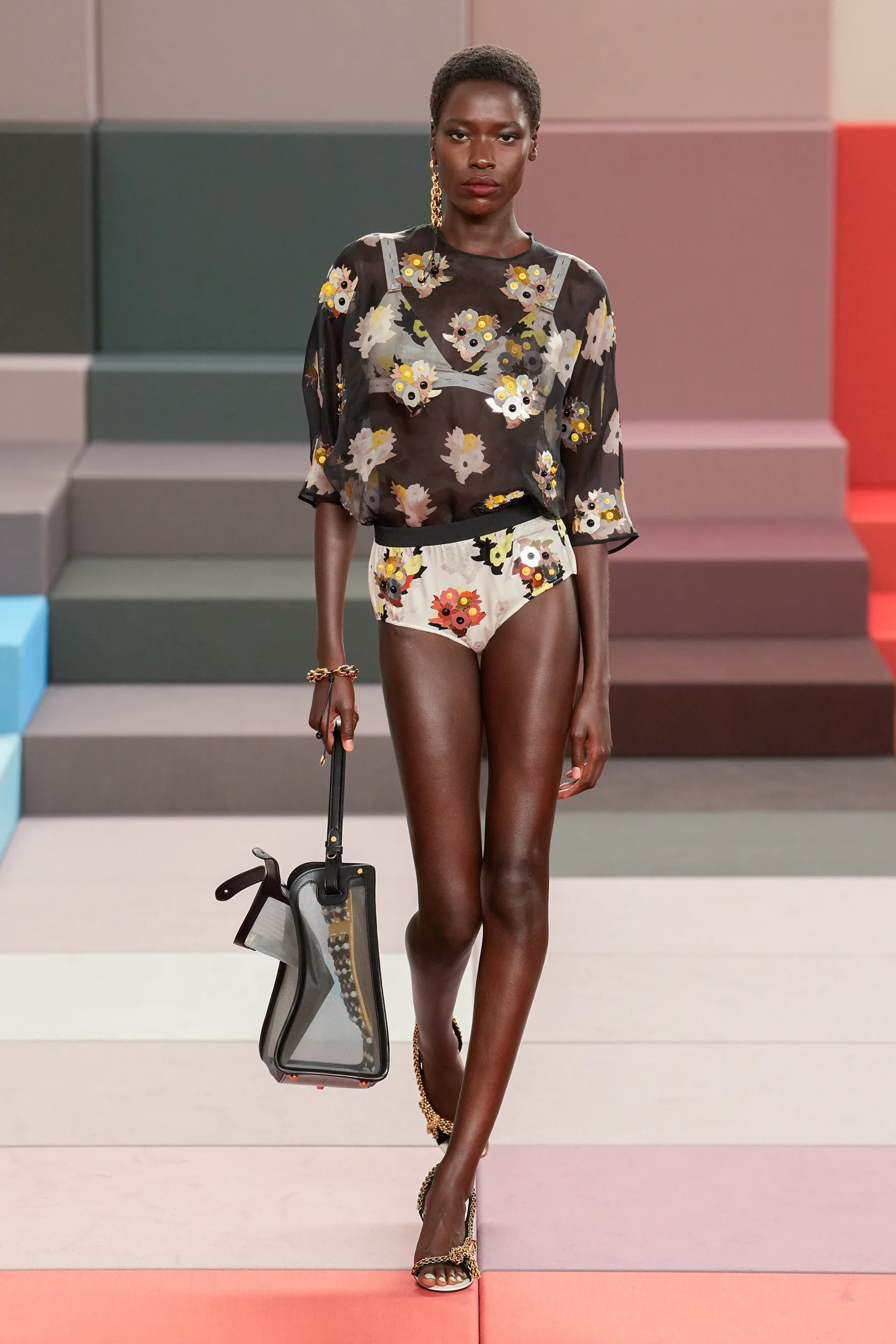 2026年春夏コレクション_FENDI(フェンディ)_モデル_81