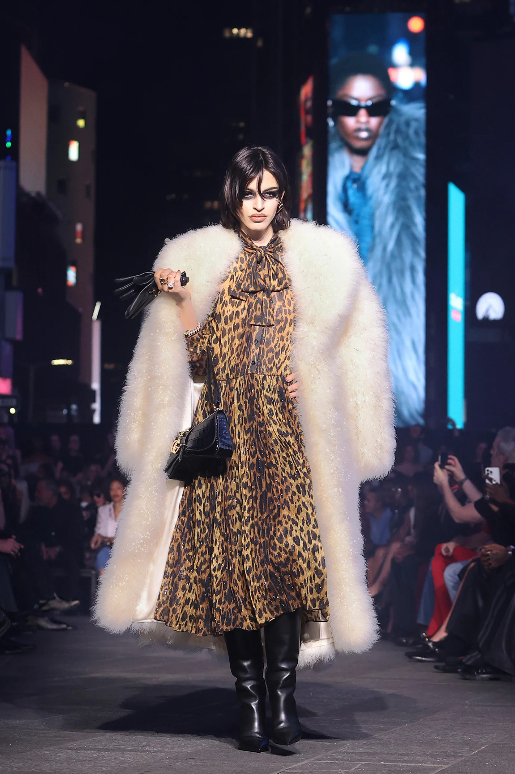2027年クルーズコレクション_GUCCI(グッチ)_モデル_22