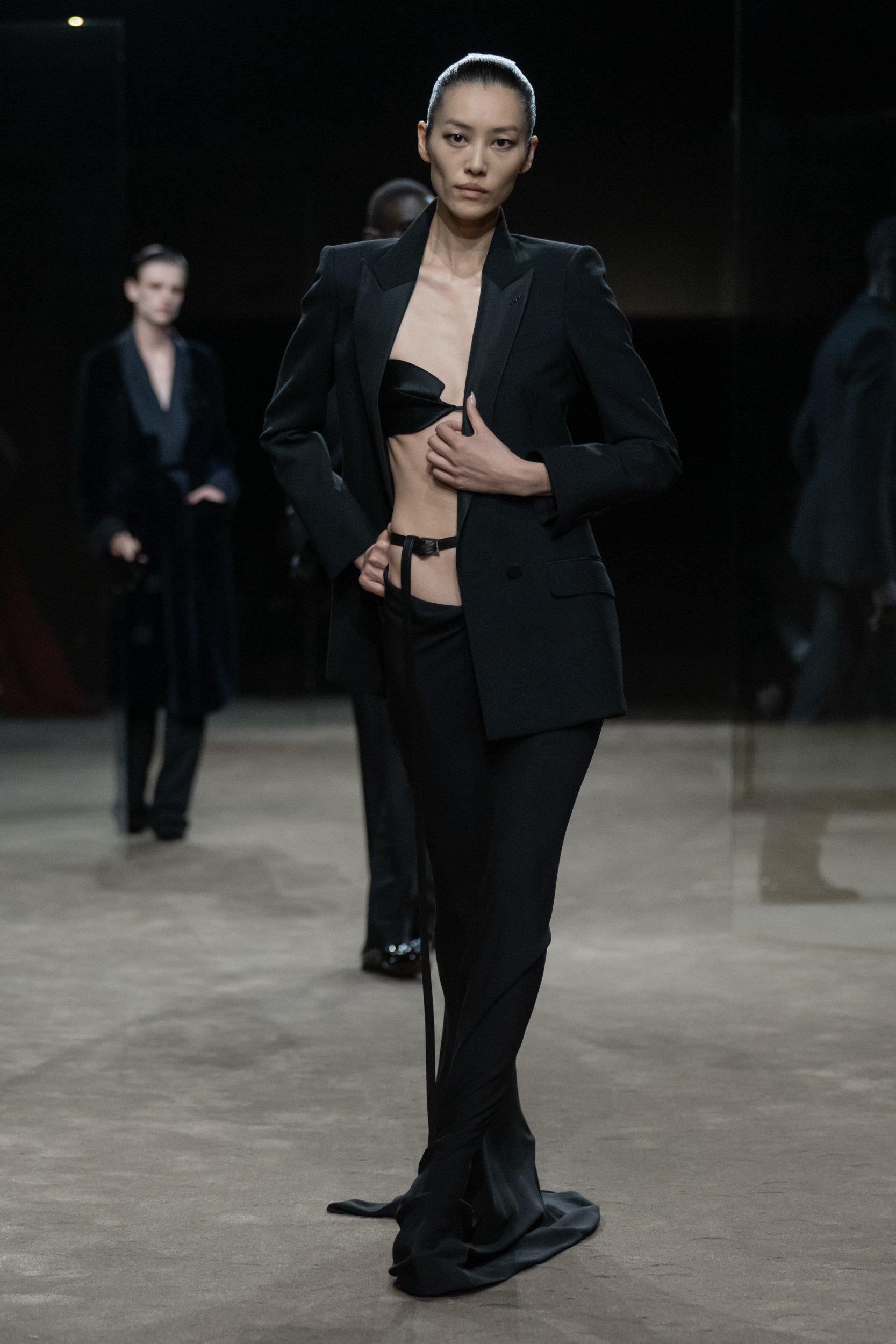 2027年春夏コレクション_TOM FORD(トム フォード)_モデル_49