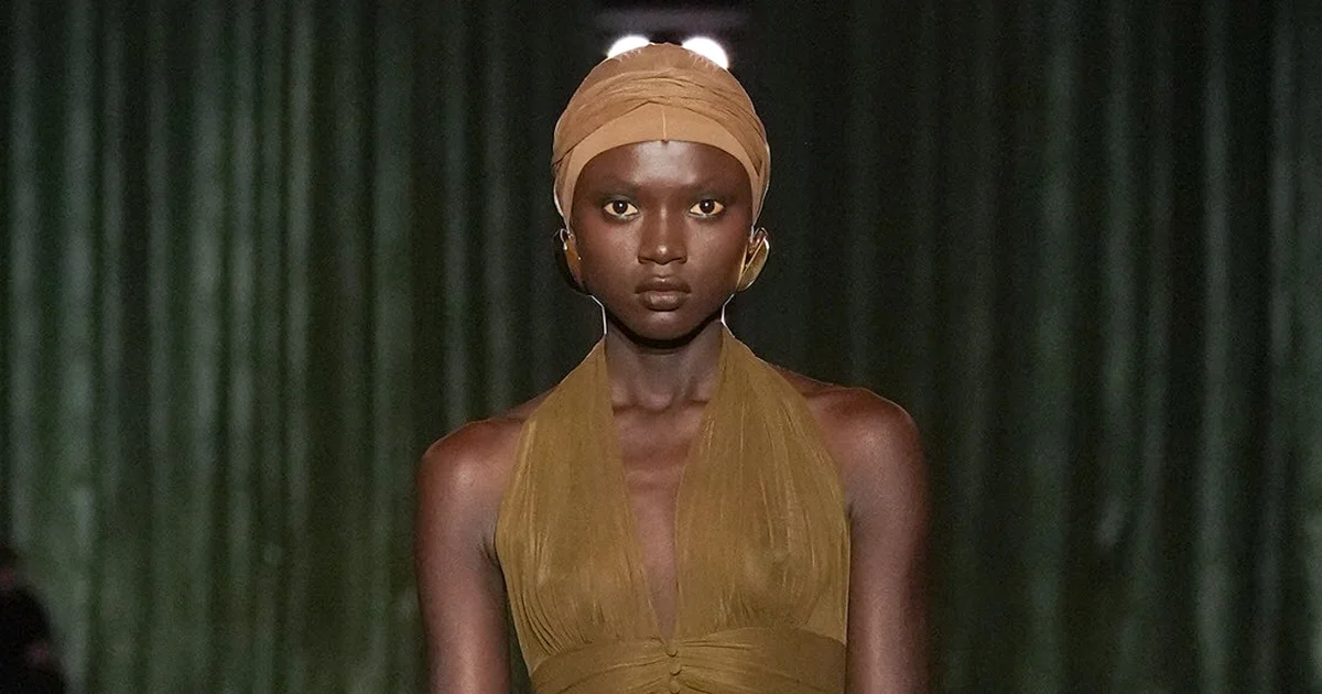 サンローラン(SAINT LAURENT) - 2024-25年秋冬コレクション | SPUR