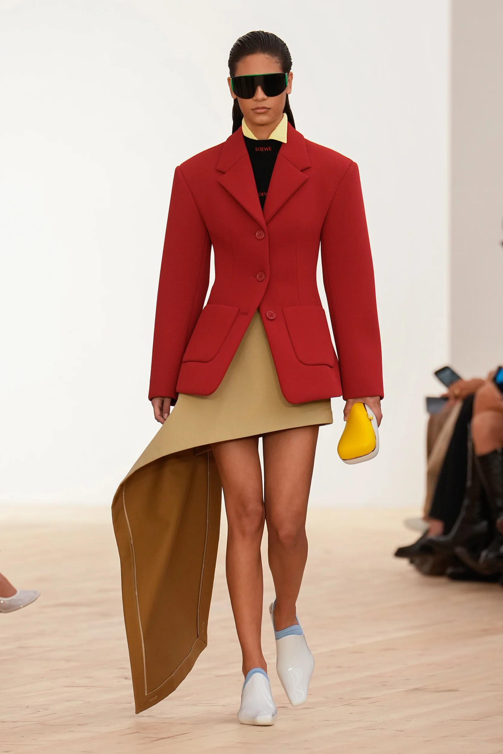 2026年春夏コレクション_LOEWE(ロエベ)_モデル_13