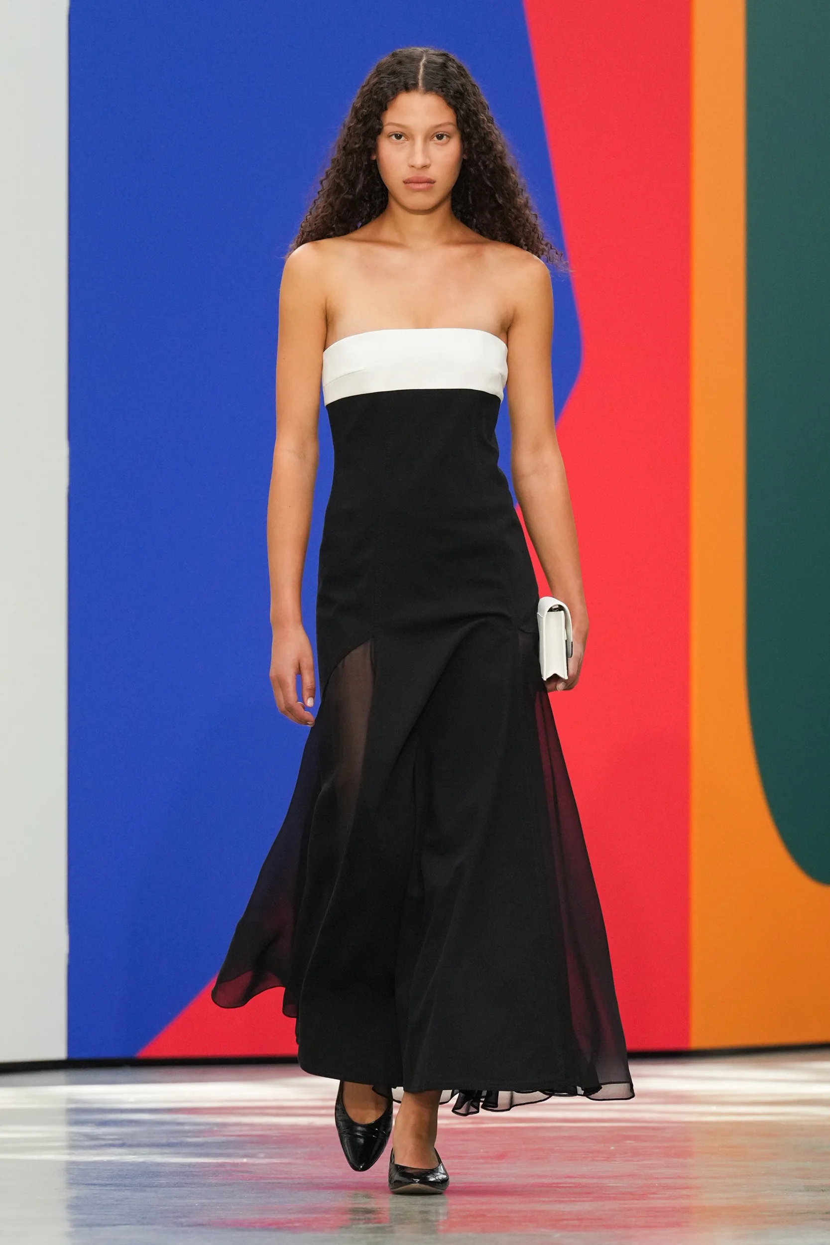 2026年春夏コレクション_AKRIS(アクリス)_モデル_32