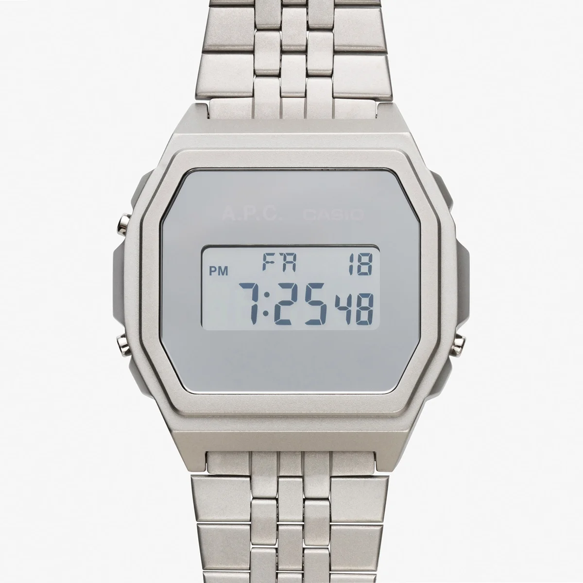 【A.P.C.（アー・ペー・セー）×CASIO（カシオ）】ユニセックスデザインのコラボレーションウォッチが誕生！