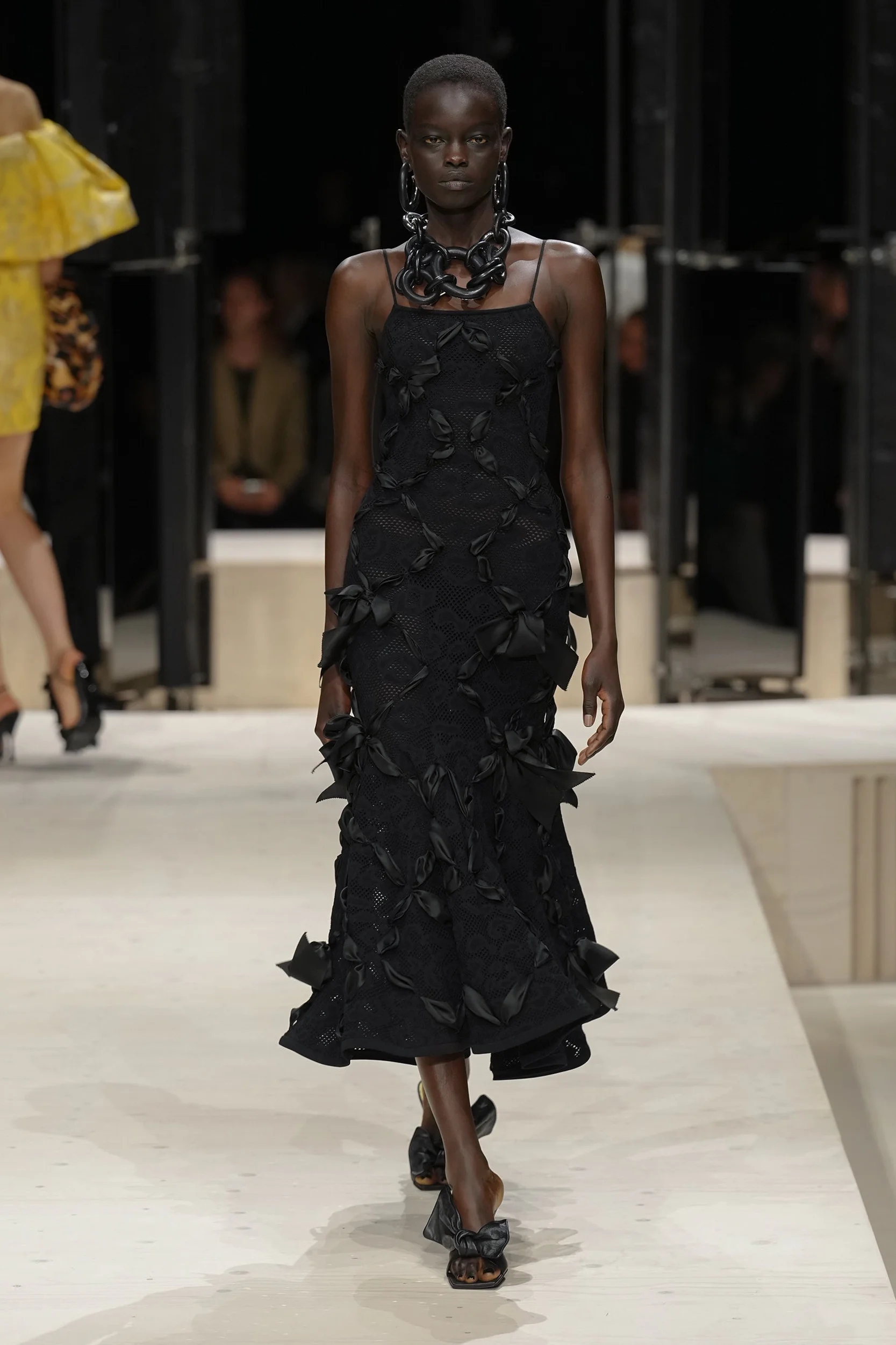 2026-27年秋冬コレクション_GIVENCHY(ジバンシィ)_モデル_40