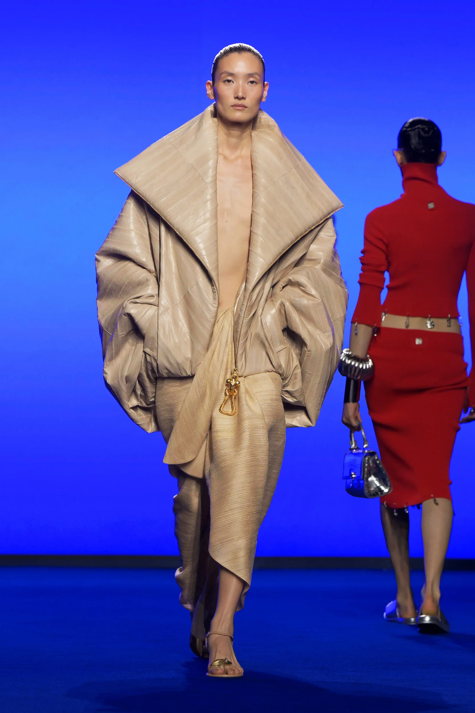 2025年春夏コレクション_SCHIAPARELLI(スキャパレリ)_モデル_10