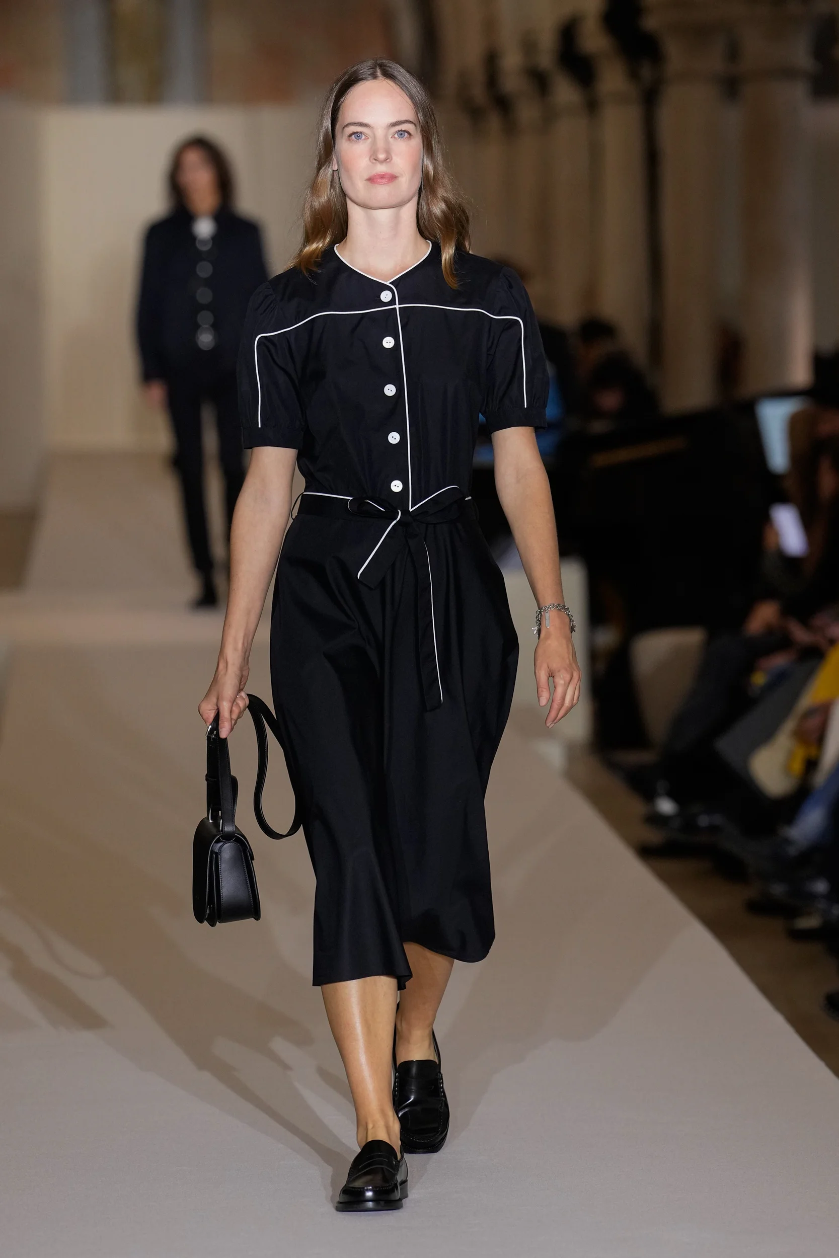 2026年春夏コレクション_AGNES B.(アニエスベー)_モデル_56