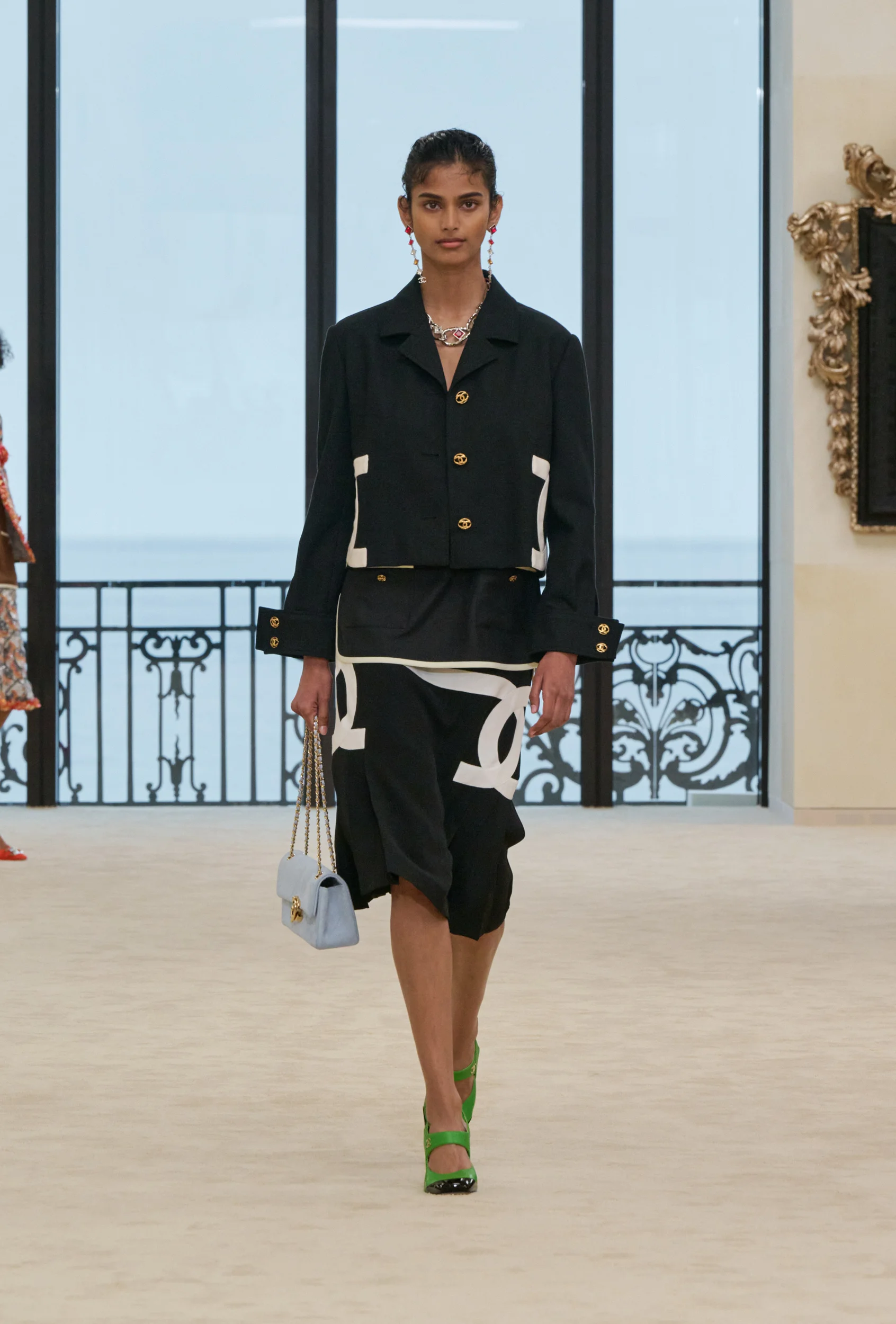 2027年クルーズコレクション_CHANEL(シャネル)_モデル_5