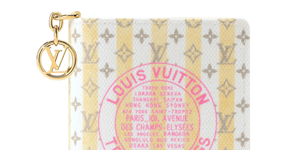 夏の旅気分を盛り上げる【ルイ・ヴィトン】の財布。行き先は、LV