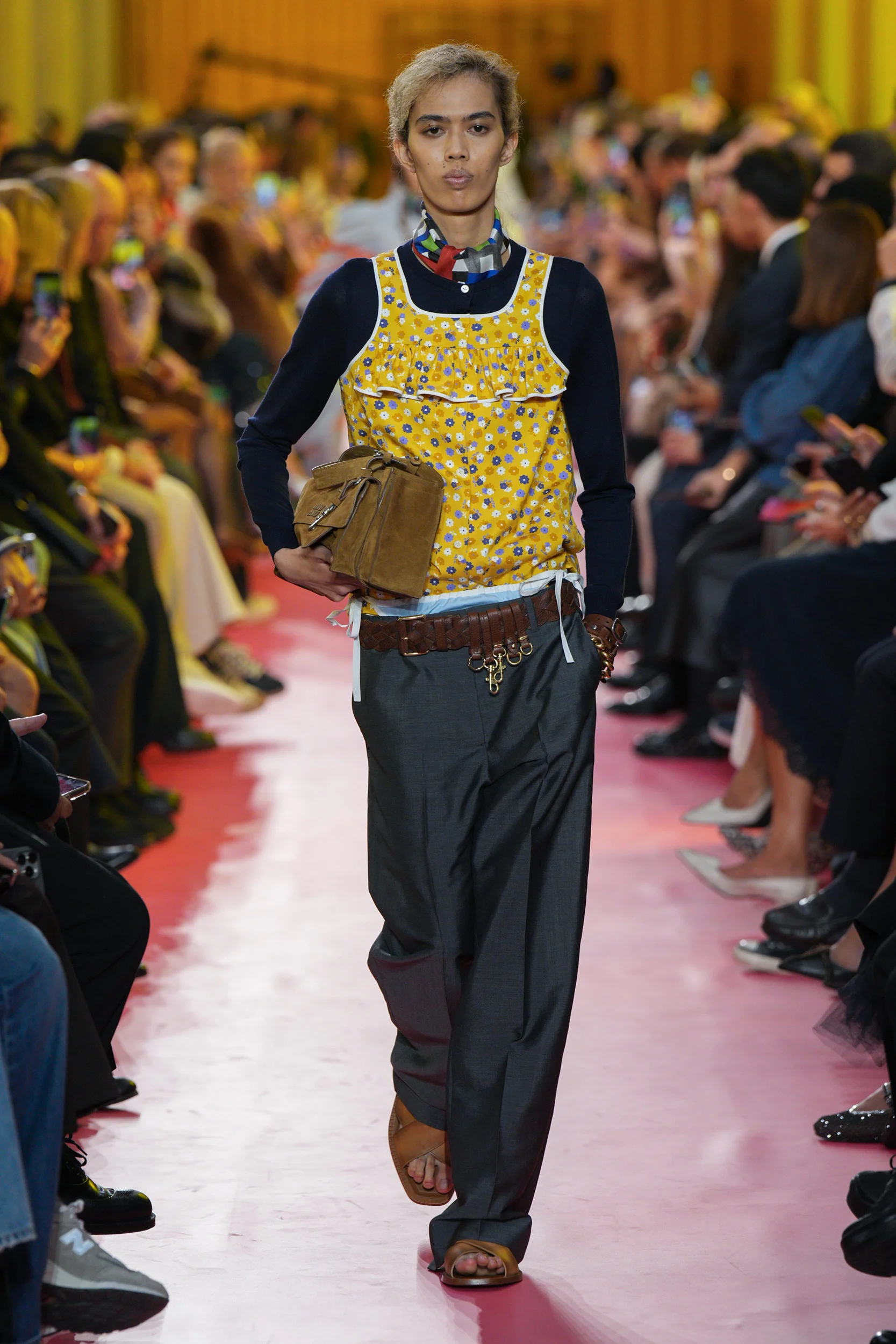 2026年春夏コレクション_MIU MIU(ミュウミュウ)_モデル_34