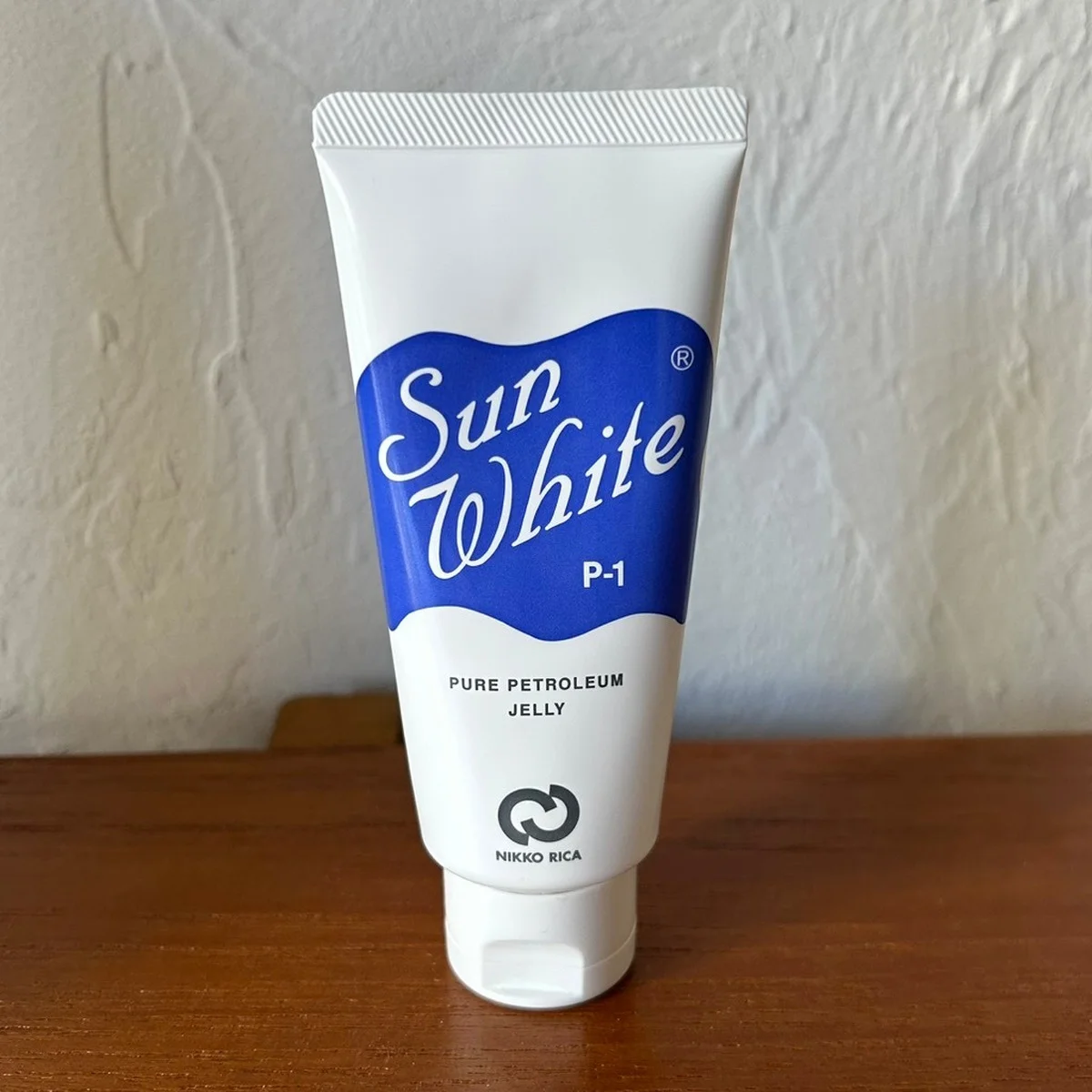もっと早く知りたかった・・・・・・冬の乾燥から守る【サンホワイト】の白色ワセリン