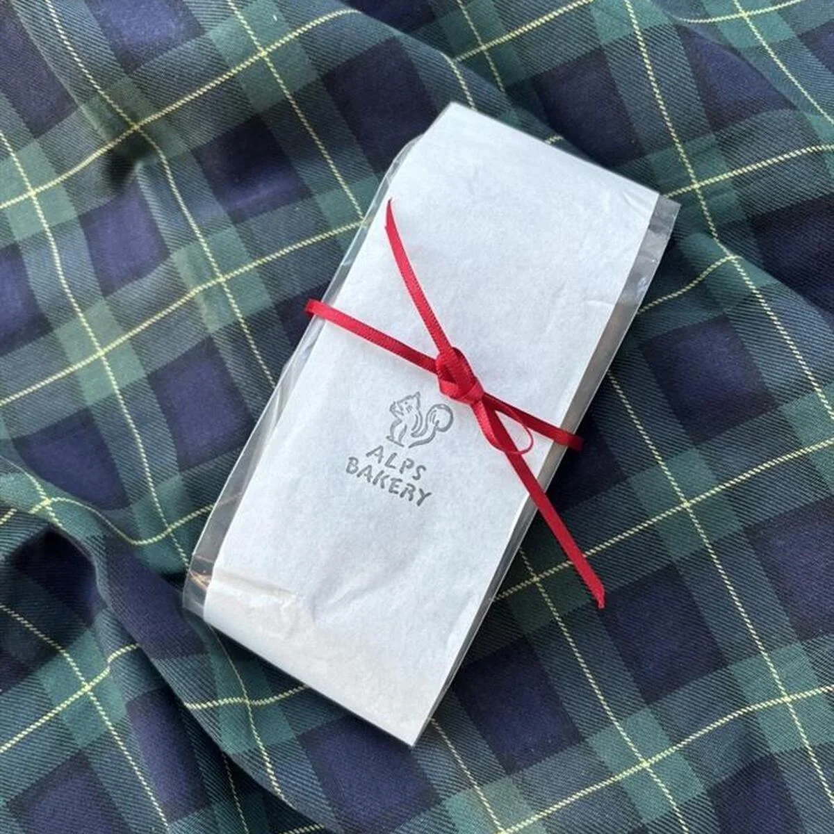 ホリデー気分を高める【アルプスベーカリー】の具沢山シュトーレン