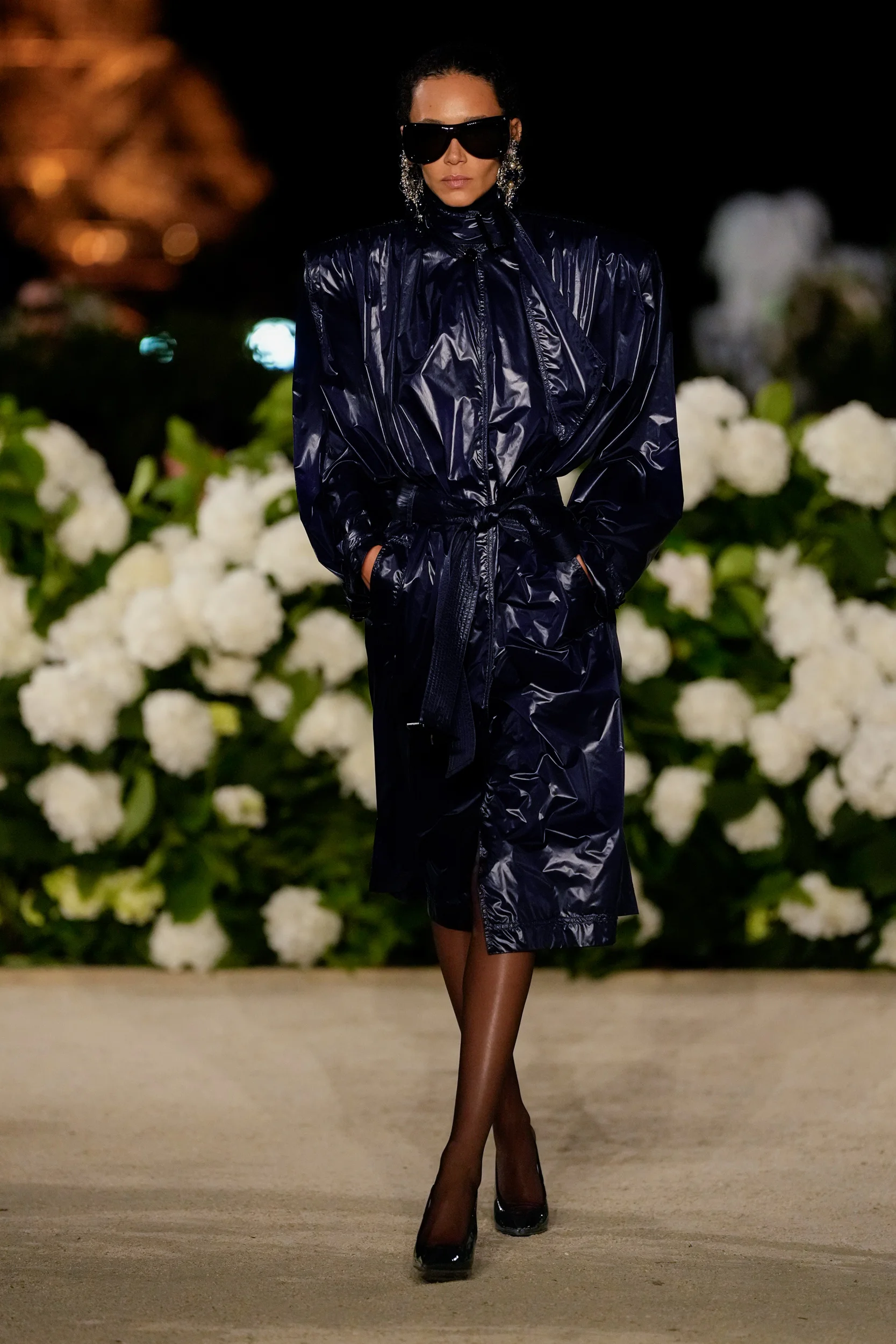 2026年春夏コレクション_SAINT LAURENT(サンローラン)_モデル_16