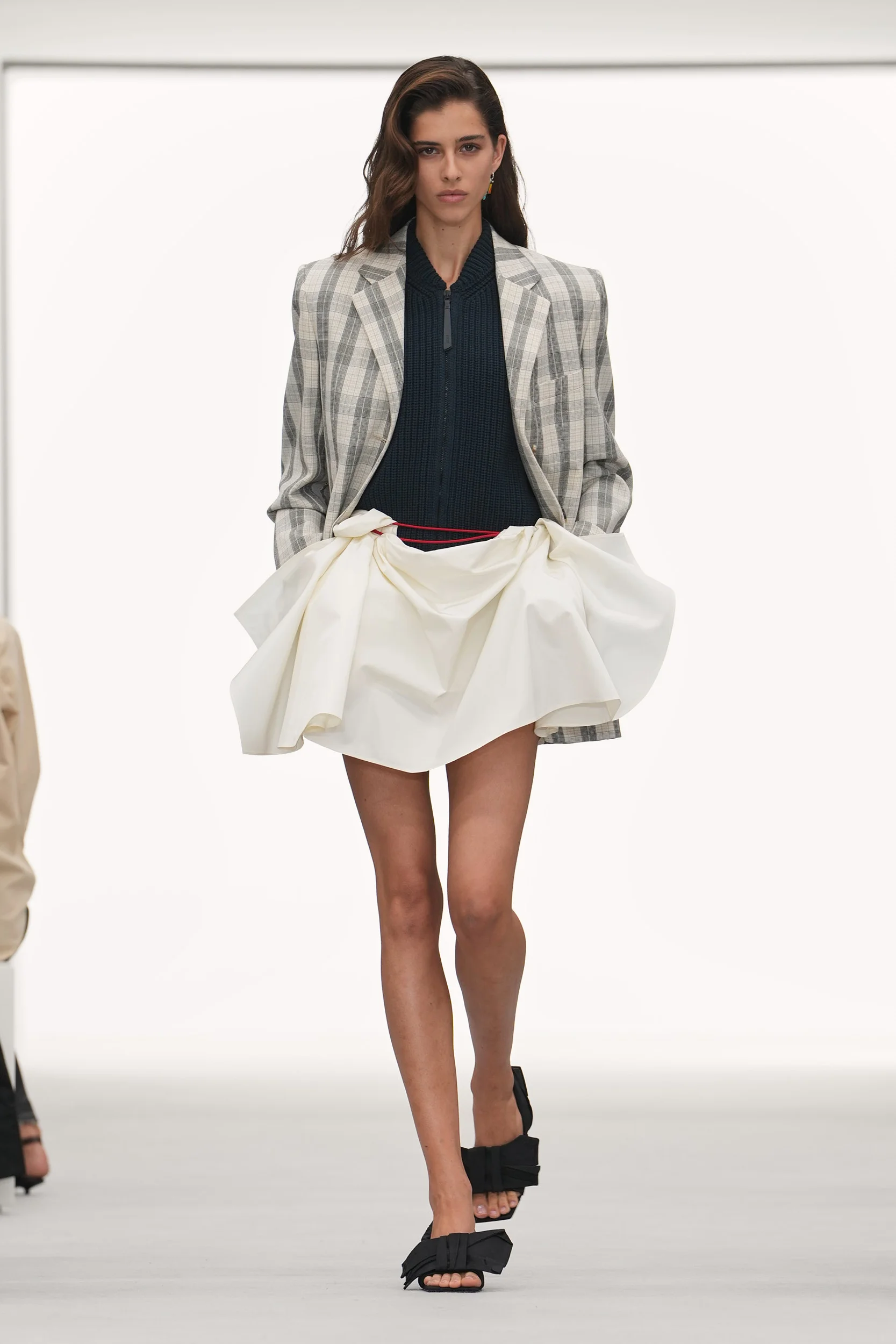 2027年春夏コレクション_LOEWE(ロエベ)_モデル_1