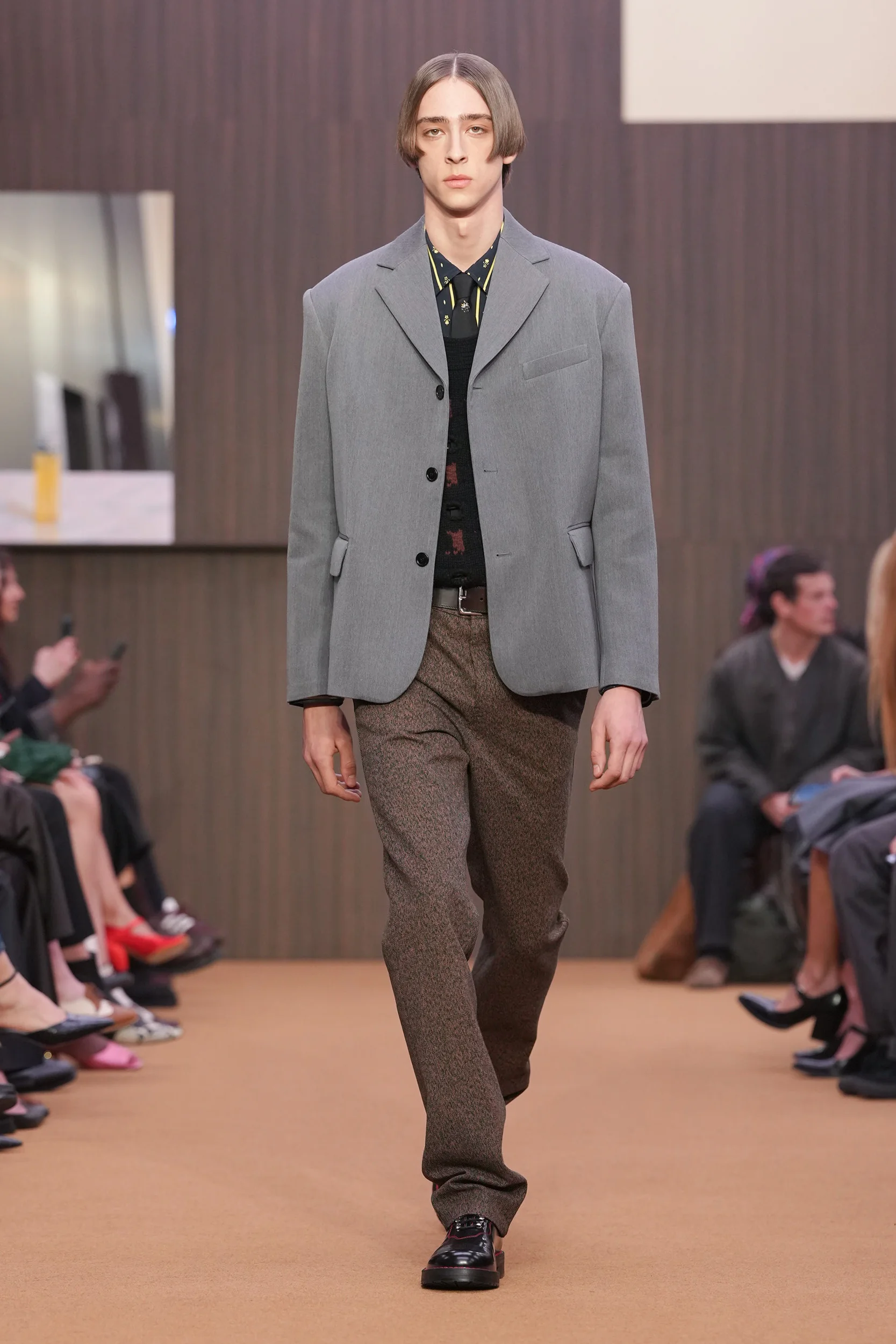 2026-27年秋冬コレクション_MARNI(マルニ)_モデル_12