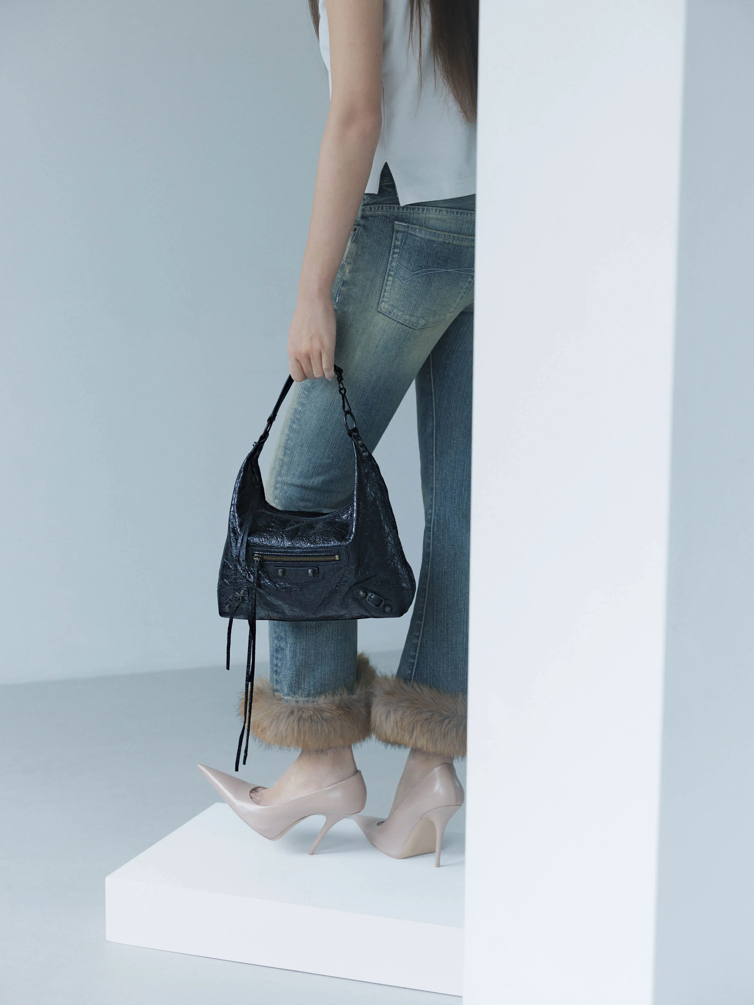 バッグ「ル・シティ ホーボーバッグ スモール」〈H27×W28×D10〉（取り外し可能なストラップつき）￥290,400