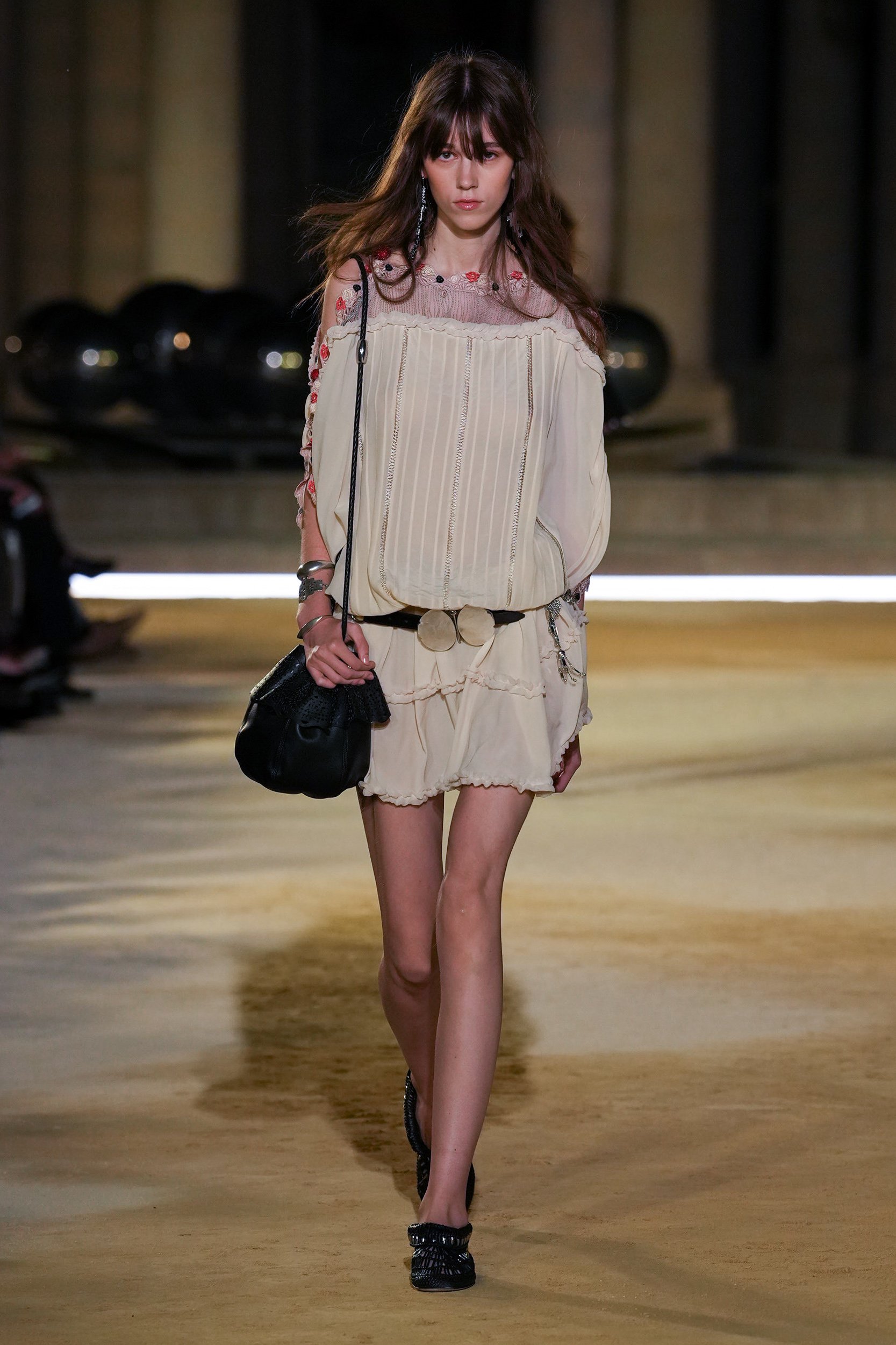 2027年春夏コレクション_ISABEL MARANT(イザベル マラン)_モデル_23