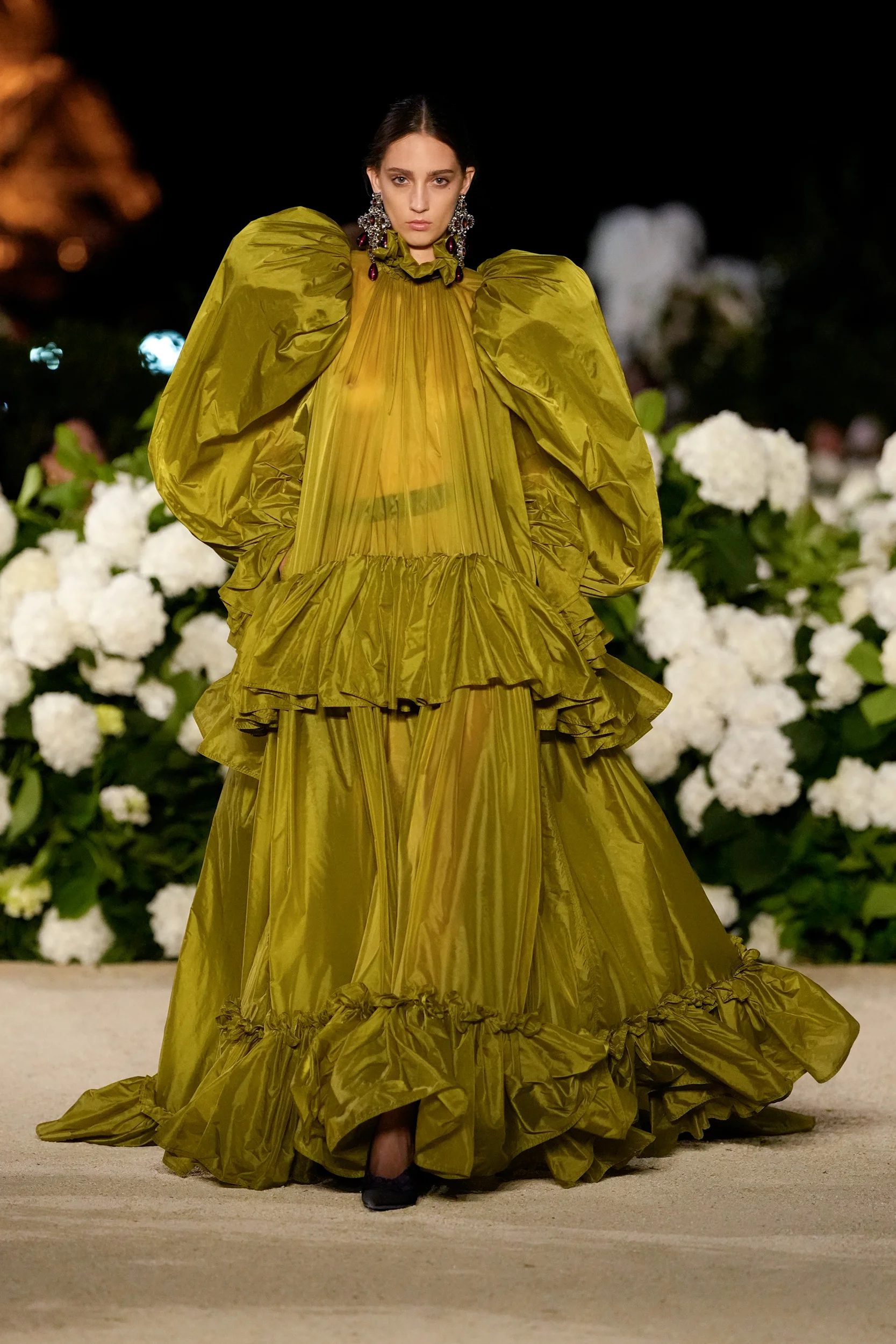 2026年春夏コレクション_SAINT LAURENT(サンローラン)_モデル_38