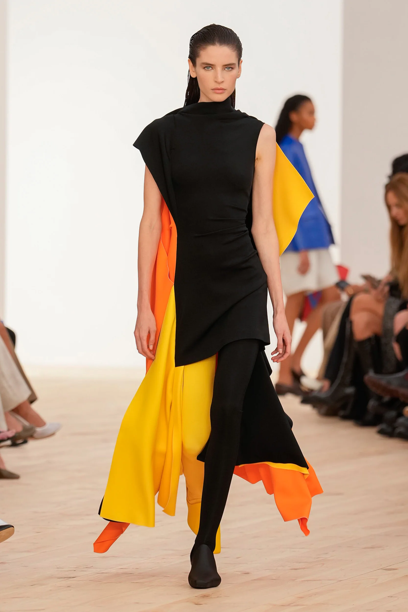 2026年春夏コレクション_LOEWE(ロエベ)_モデル_49