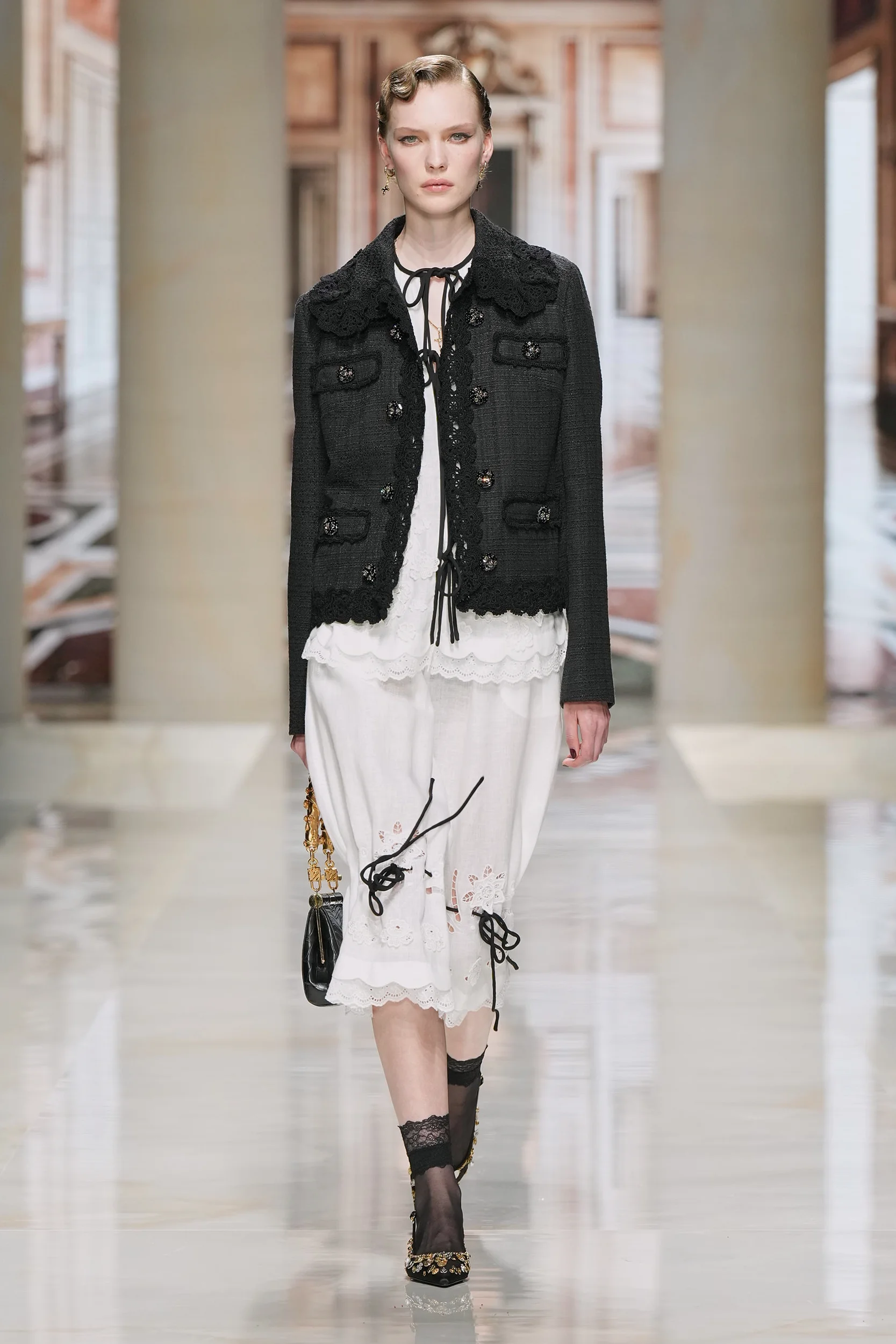 2027年春夏コレクション_DOLCE&GABBANA(ドルチェ&ガッバーナ)_モデル_1