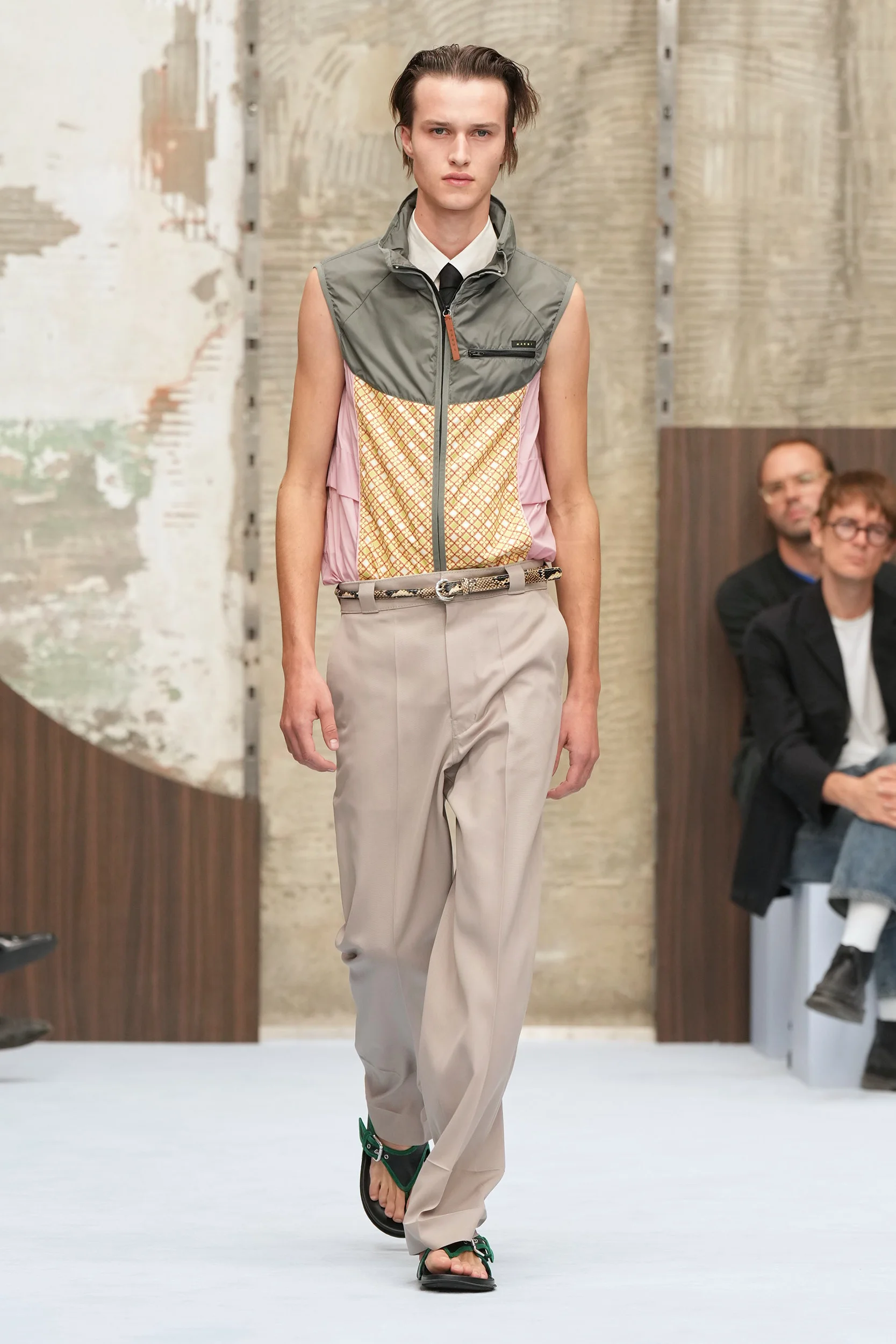 2027年春夏コレクション_MARNI(マルニ)_モデル_29