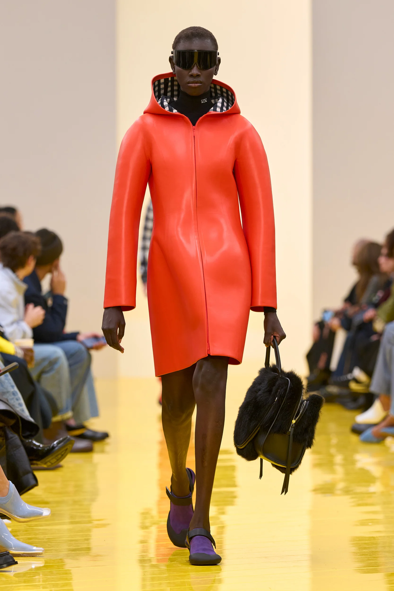 2026-27年秋冬コレクション_LOEWE(ロエベ)_モデル_38