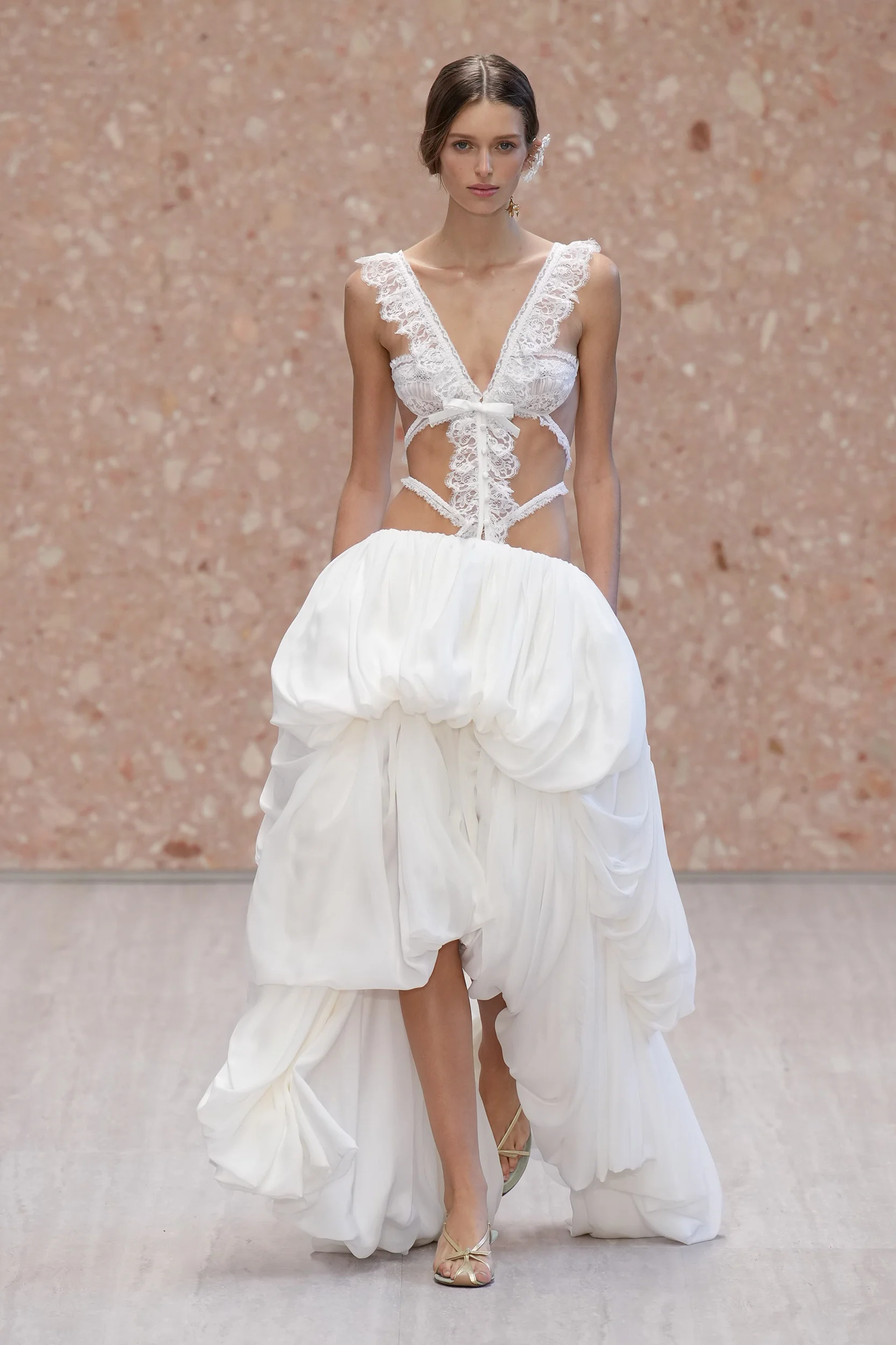2027年春夏コレクション_CHLOÉ(クロエ)_モデル_54